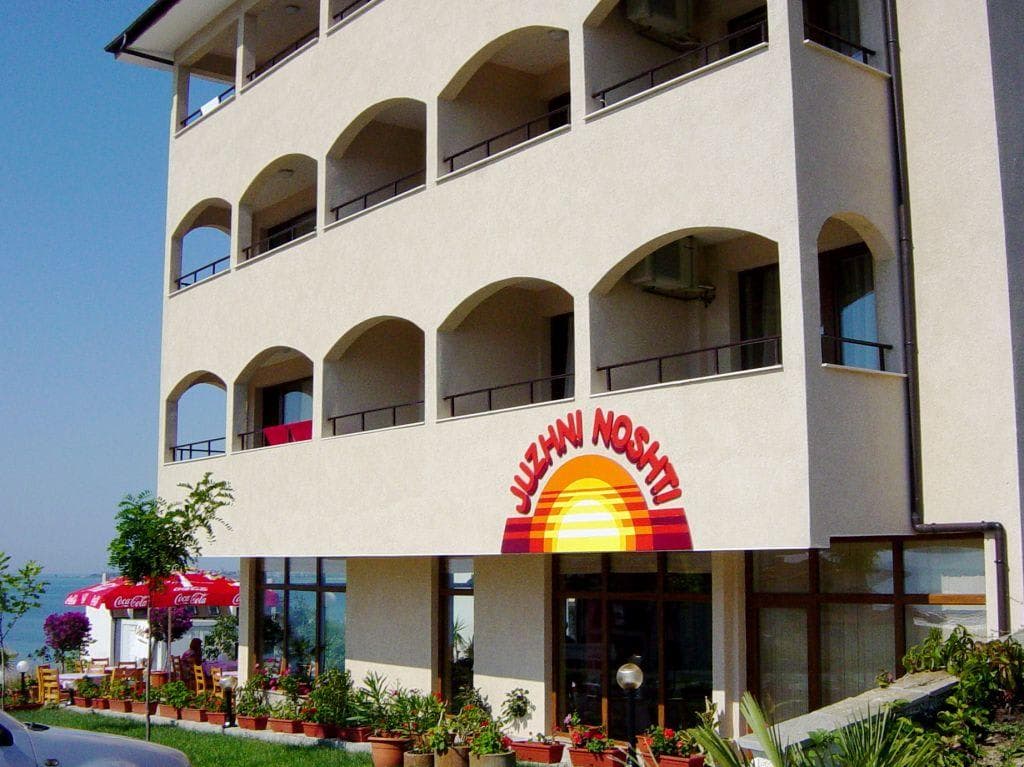 Hotel Juzhni Noshti Ansicht 2