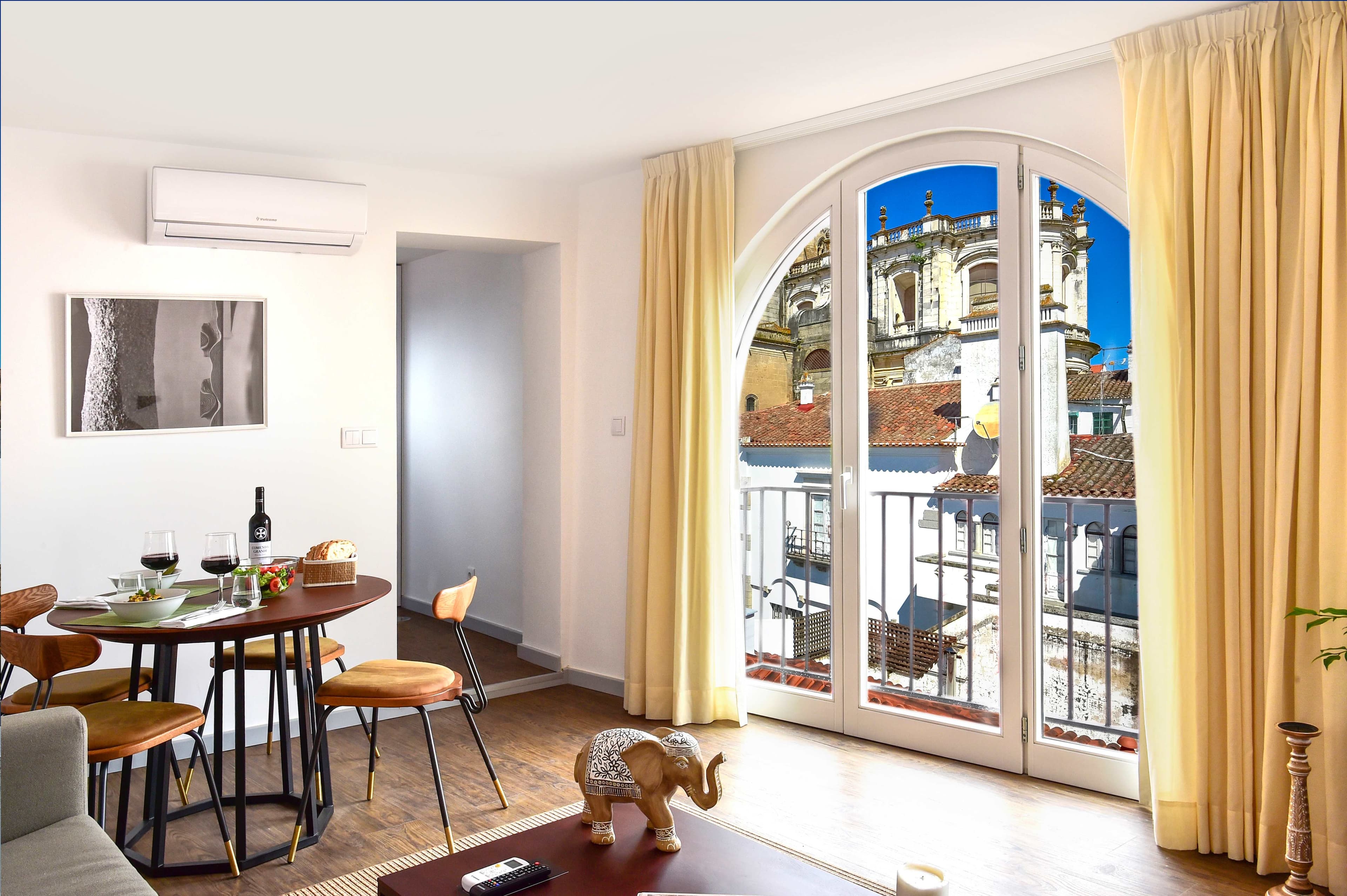 The Noble House Ansicht 4