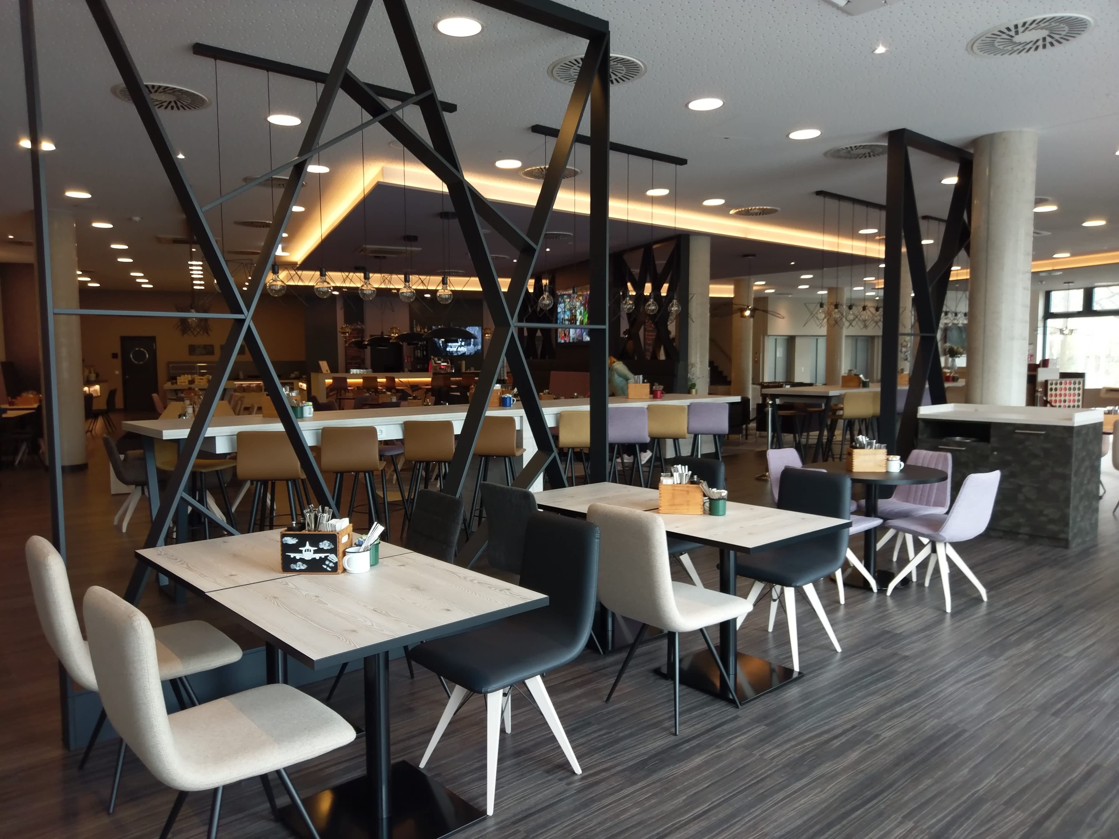 Holiday Inn – the niu, Air Frankfurt Messe Ansicht 8