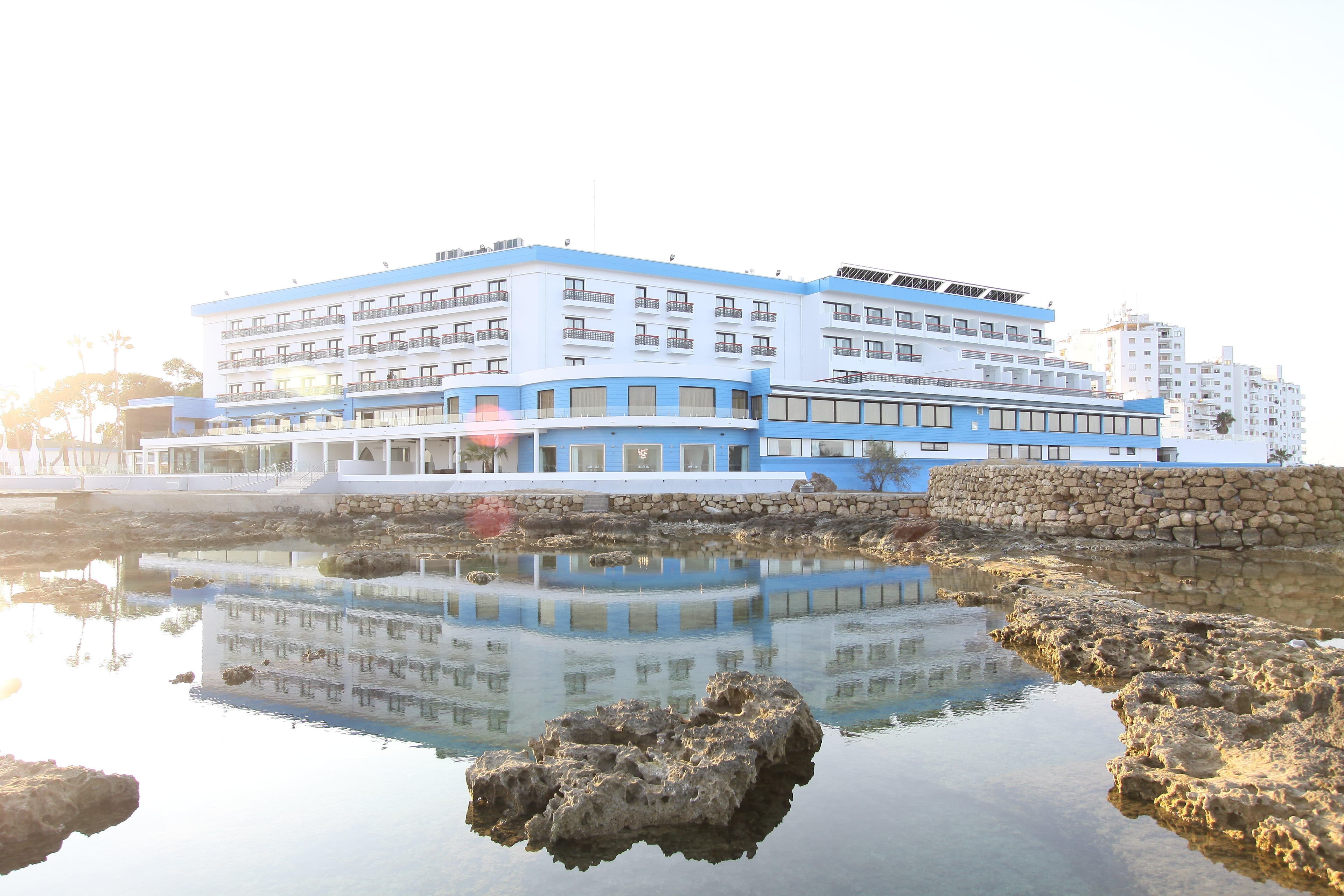 Arkin Palm Beach Hotel