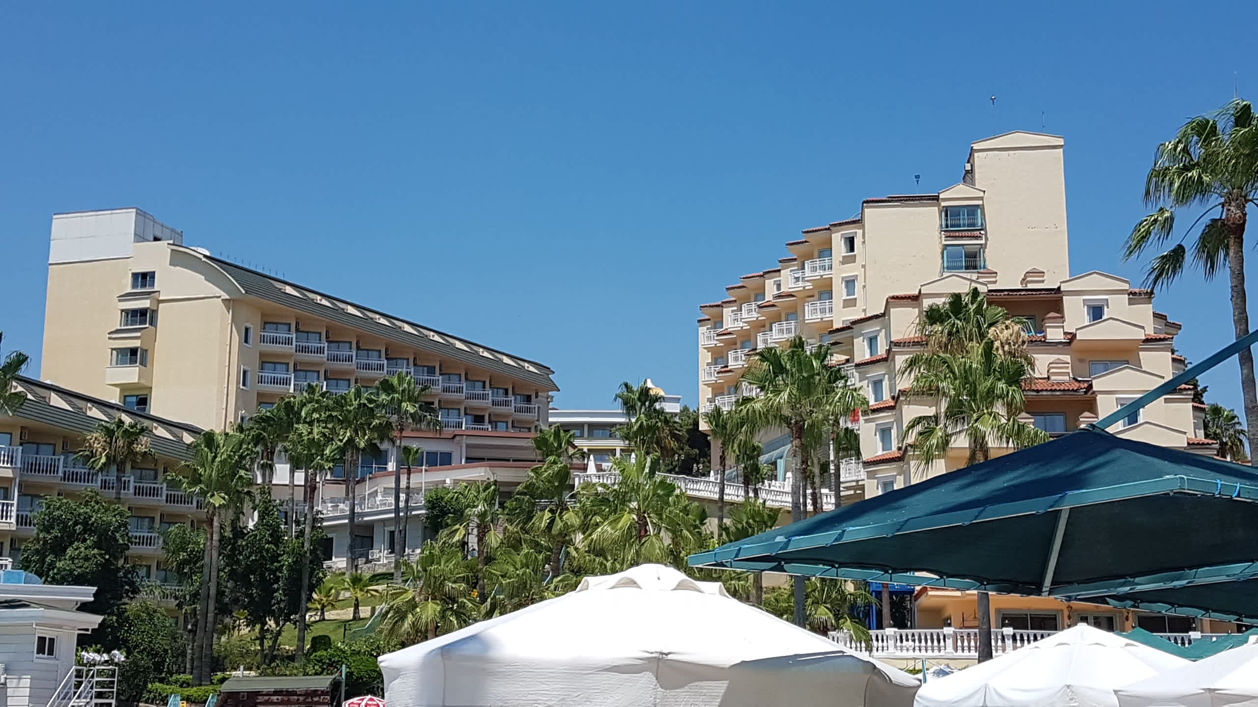 Iz Flower Side Beach Hotel Ansicht 2