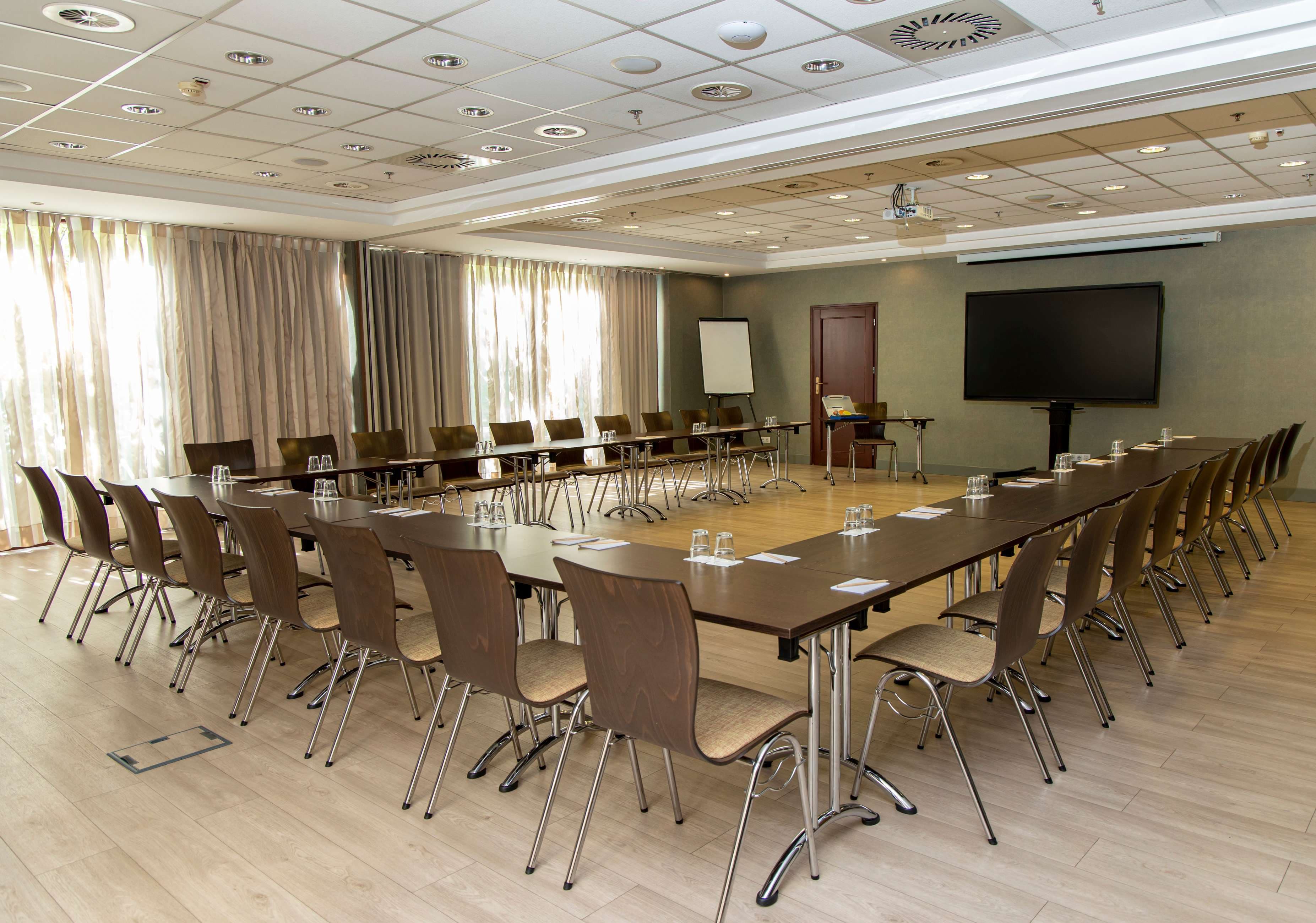 Lion's Garden Hotel Ansicht 9