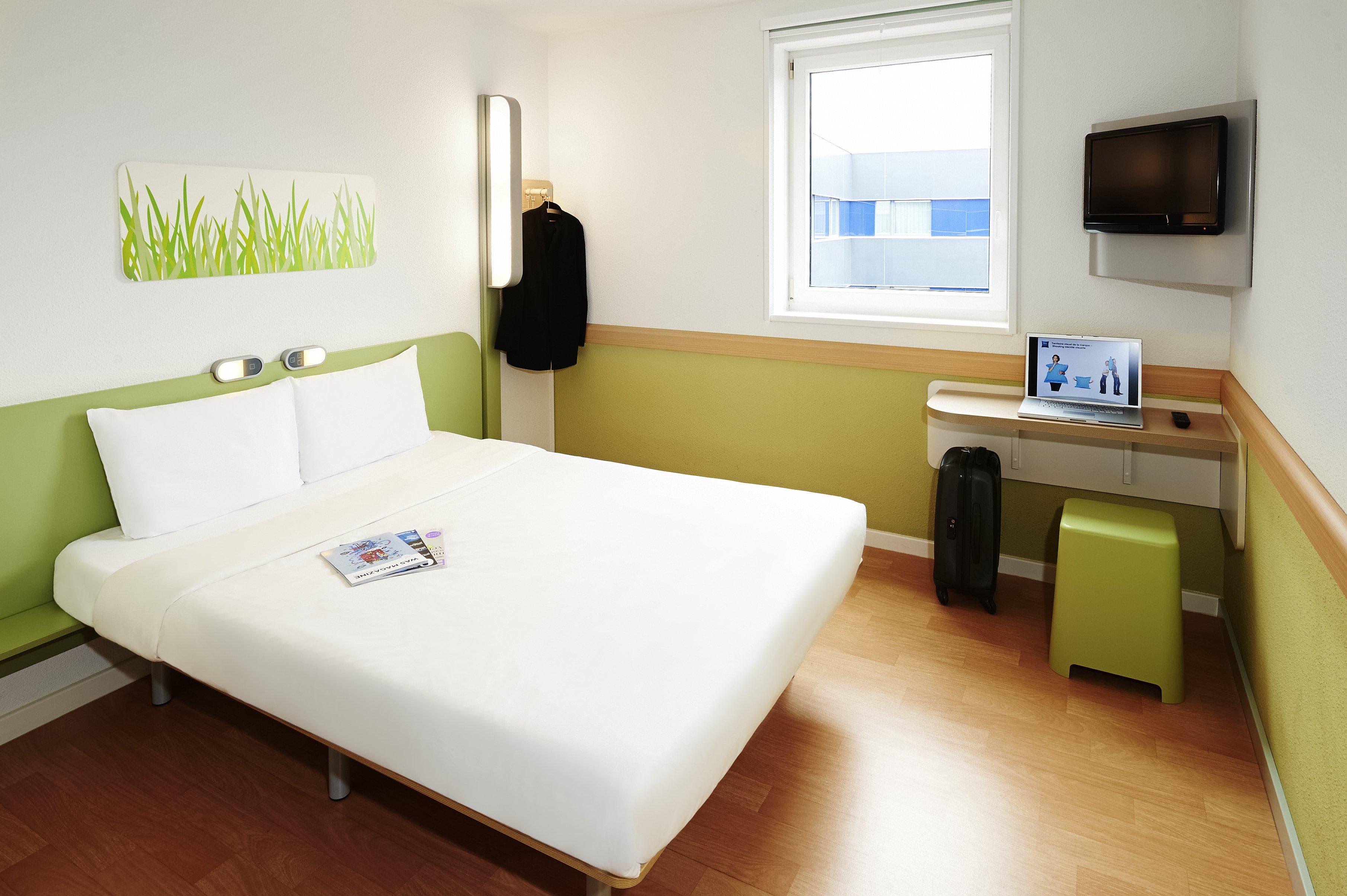 ibis budget Hotel  Zürich City West Ansicht 6