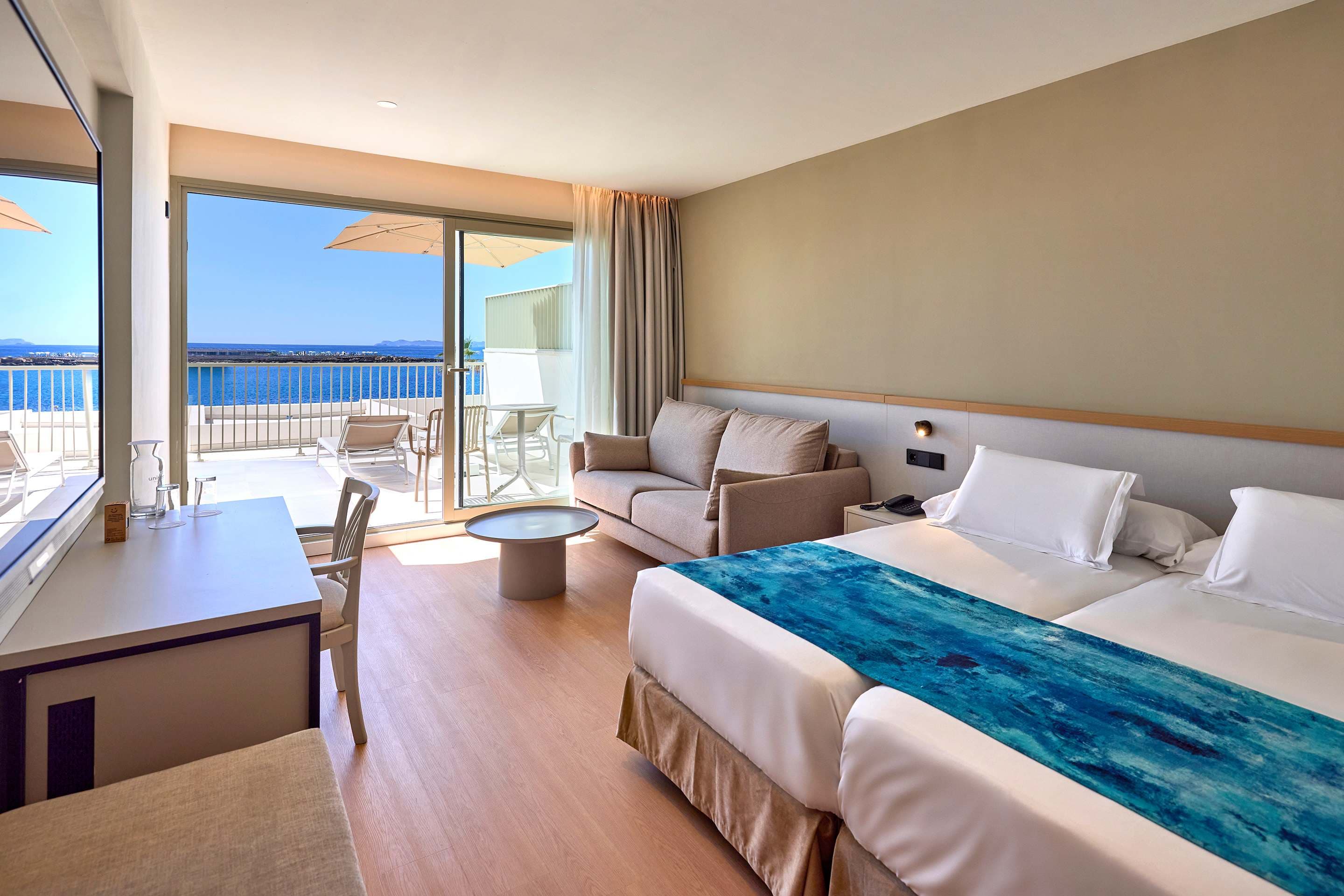 Universal Hotel Romantica Ansicht 6