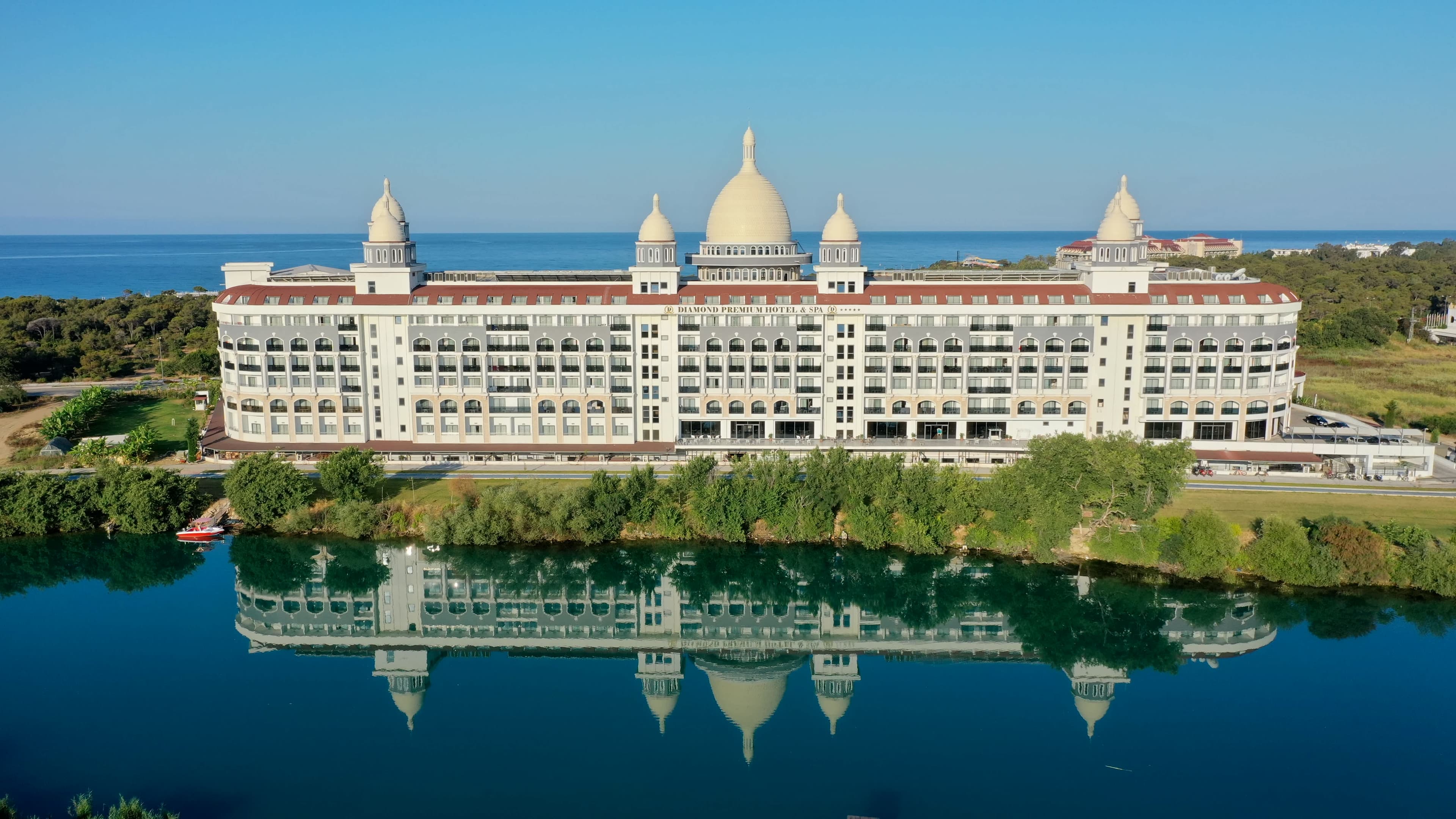 Diamond Premium Hotel & Spa