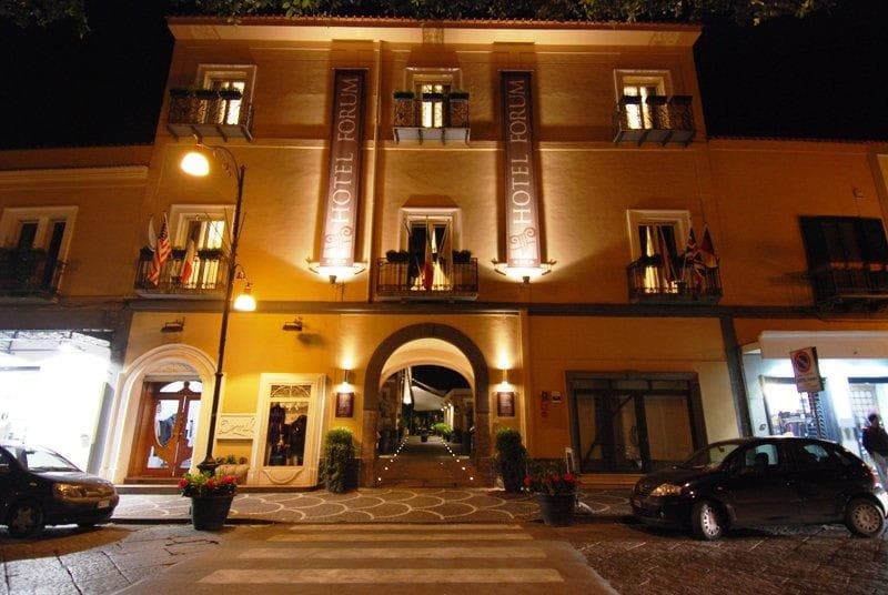Hotel Forum