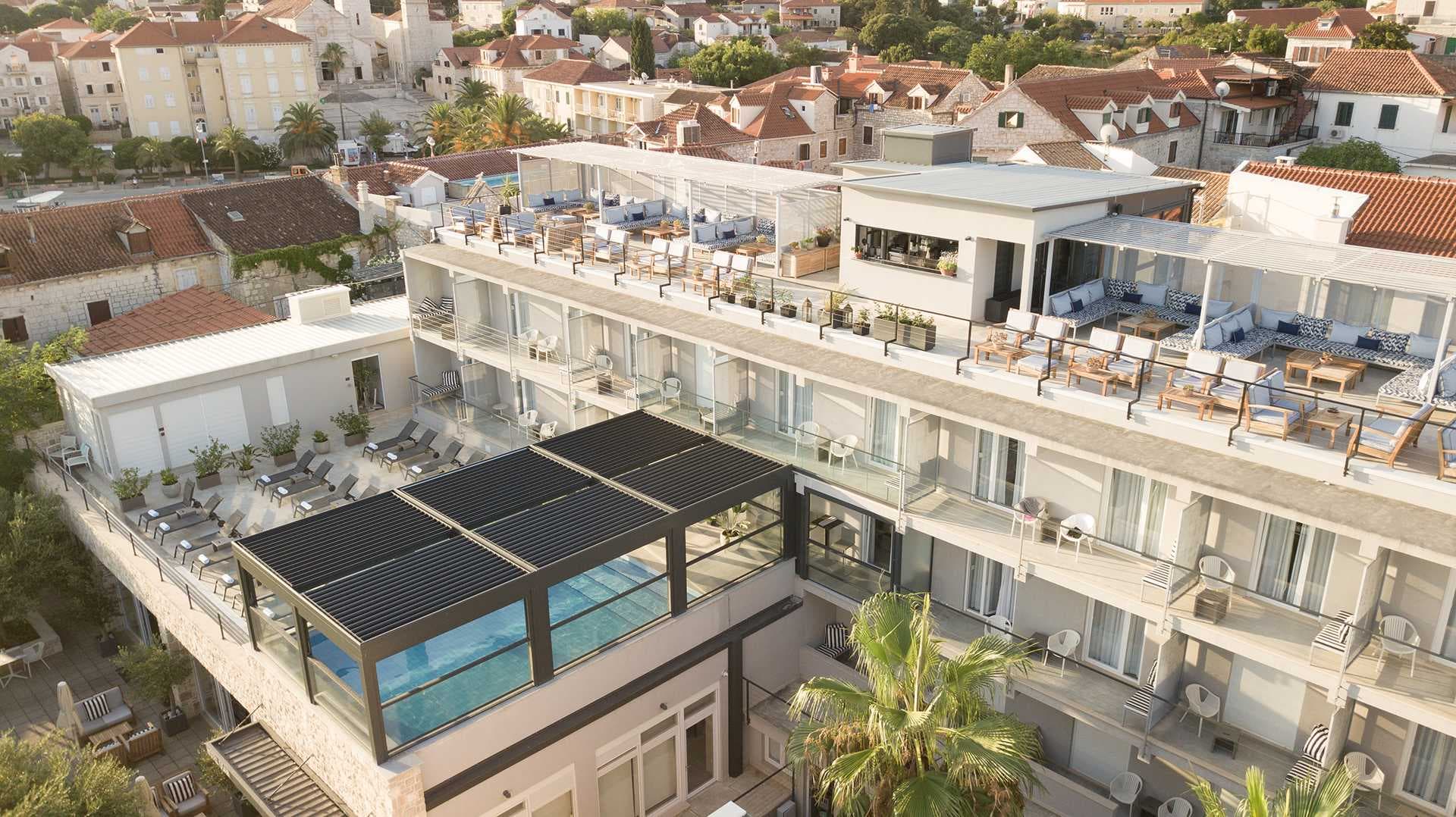 Hotel Osam Ansicht 2