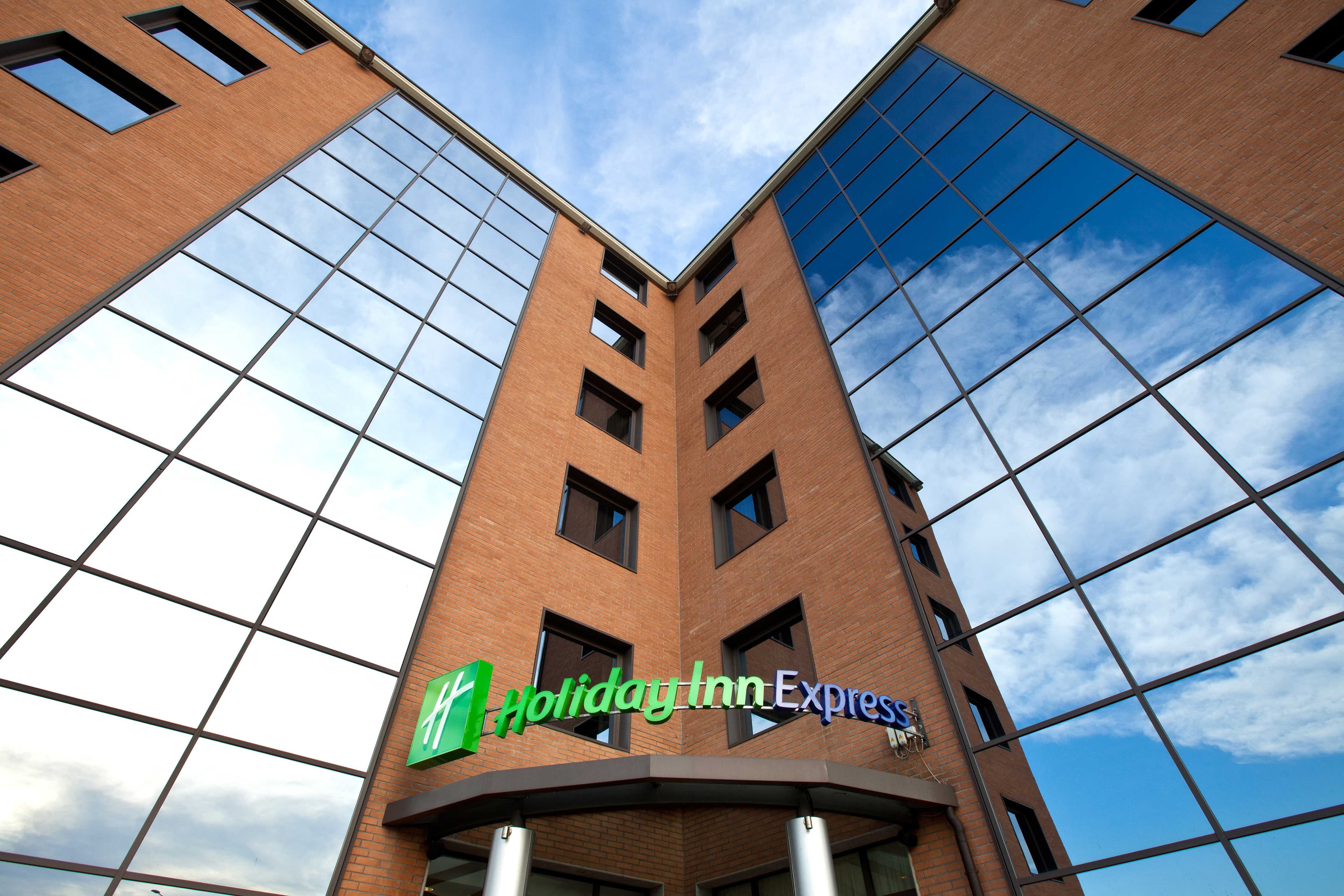 Hotel Holiday Inn Express Reggio Emilia Ansicht 8