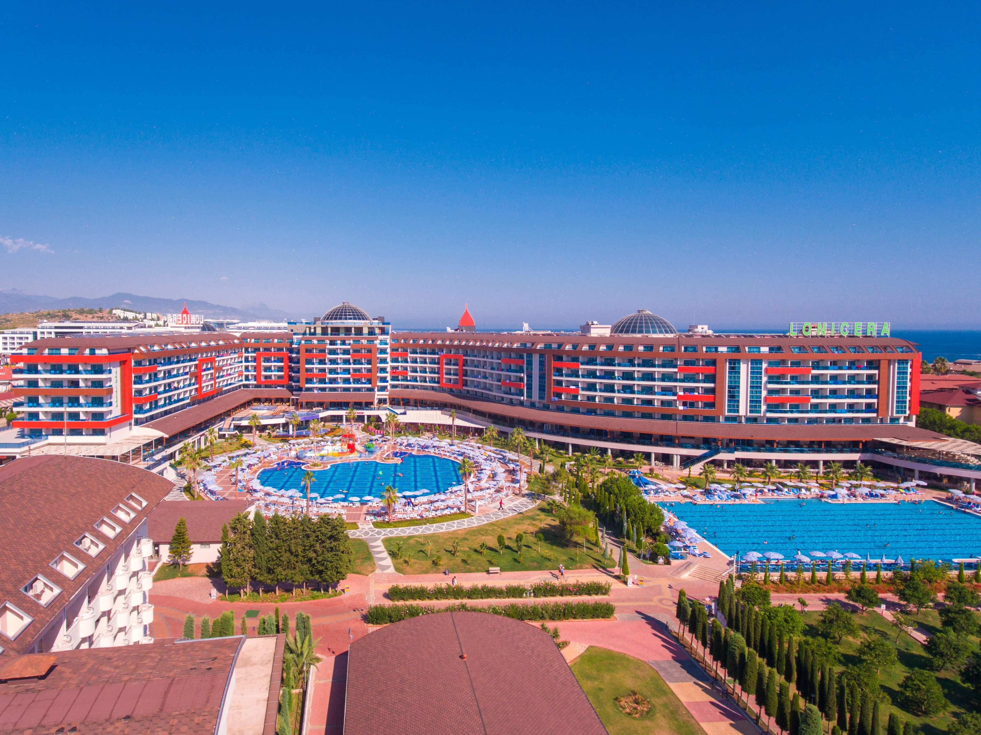 Lonicera Resort & Spa Hotel Ansicht 2