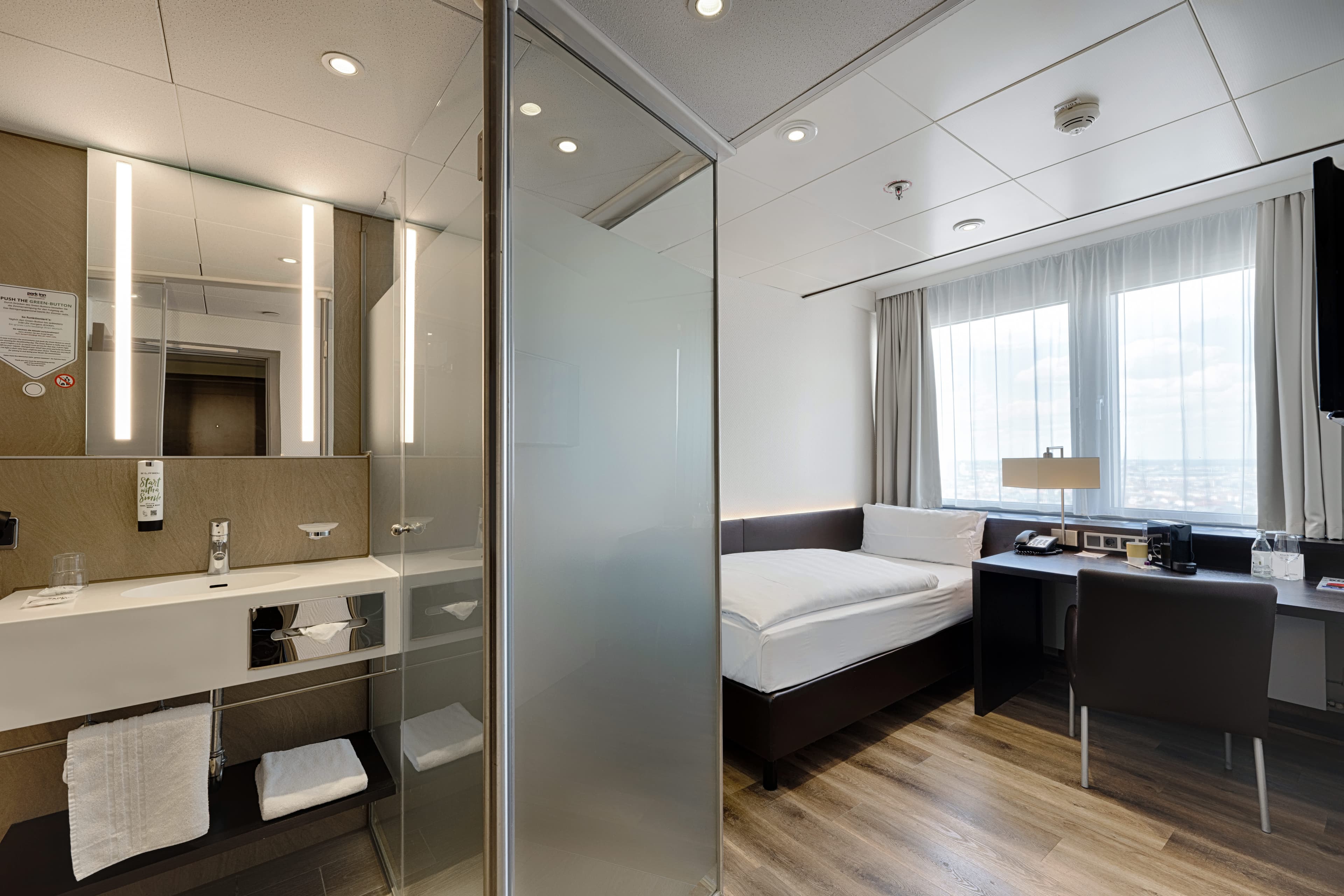 Park Inn by Radisson Berlin Alexanderplatz Ansicht 5