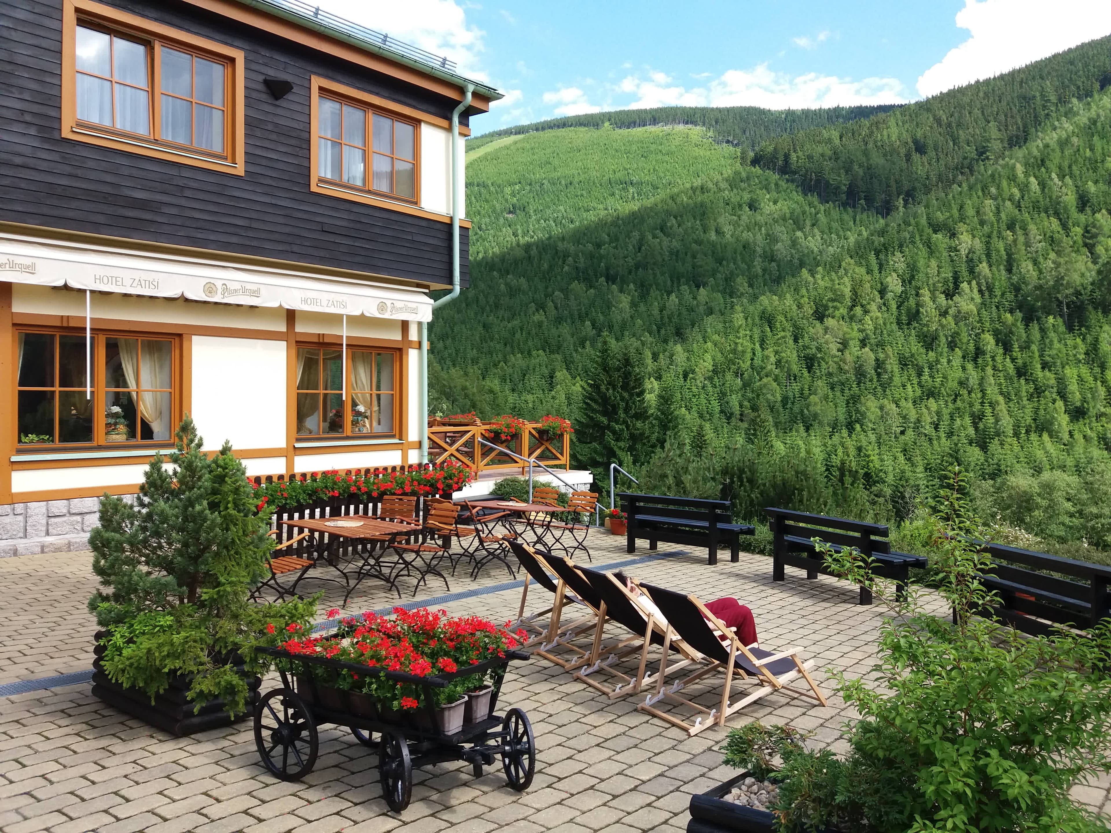 Hotel Zatisi Ansicht 9