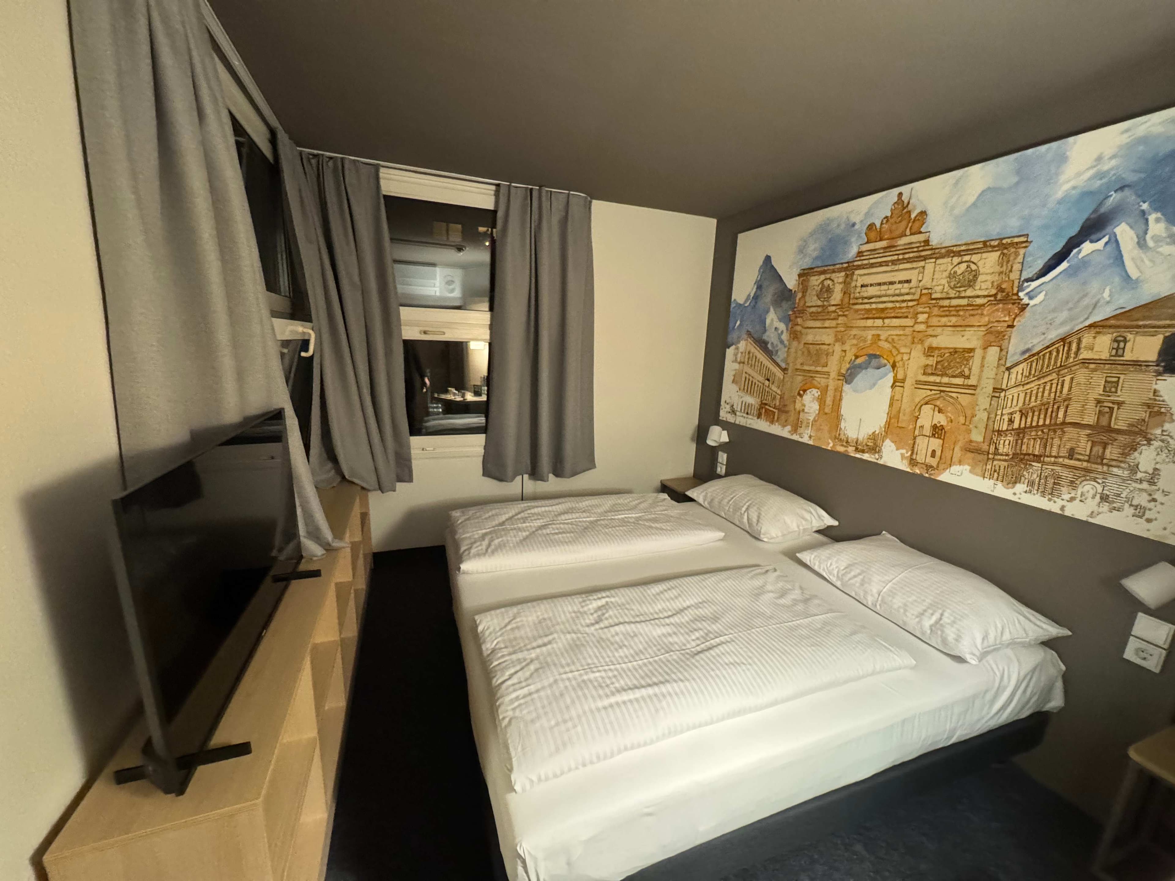 B&B HOTEL München-Schwabing Ansicht 4