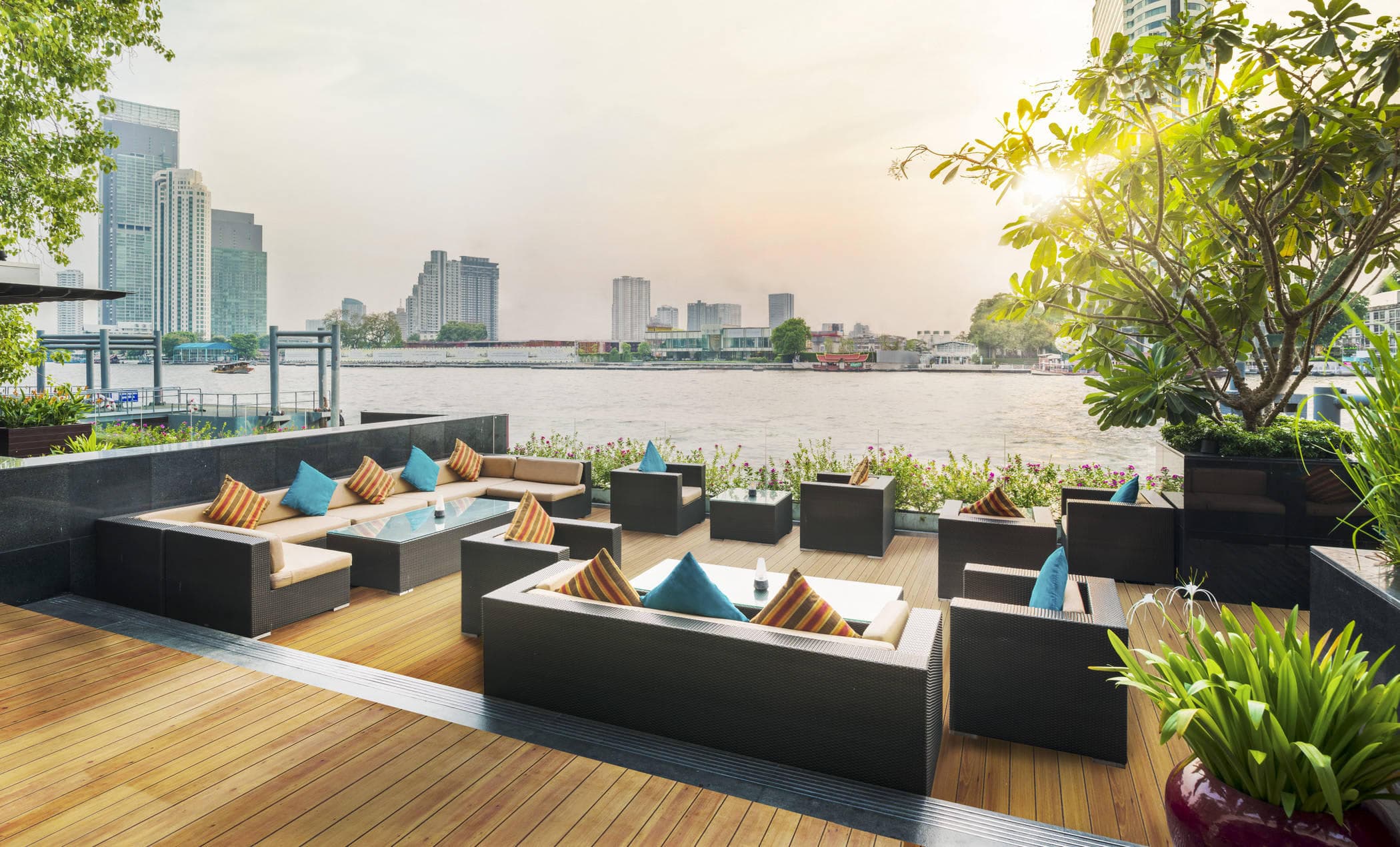 Royal Orchid Sheraton Hotel & Towers Ansicht 10