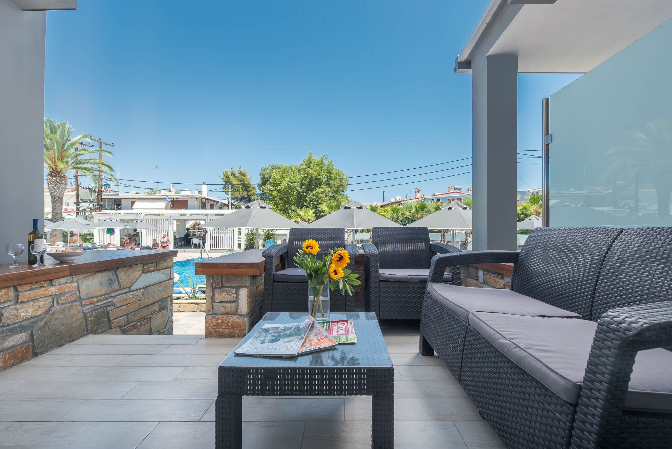 Dionysos Hotel & Suites Ansicht 8