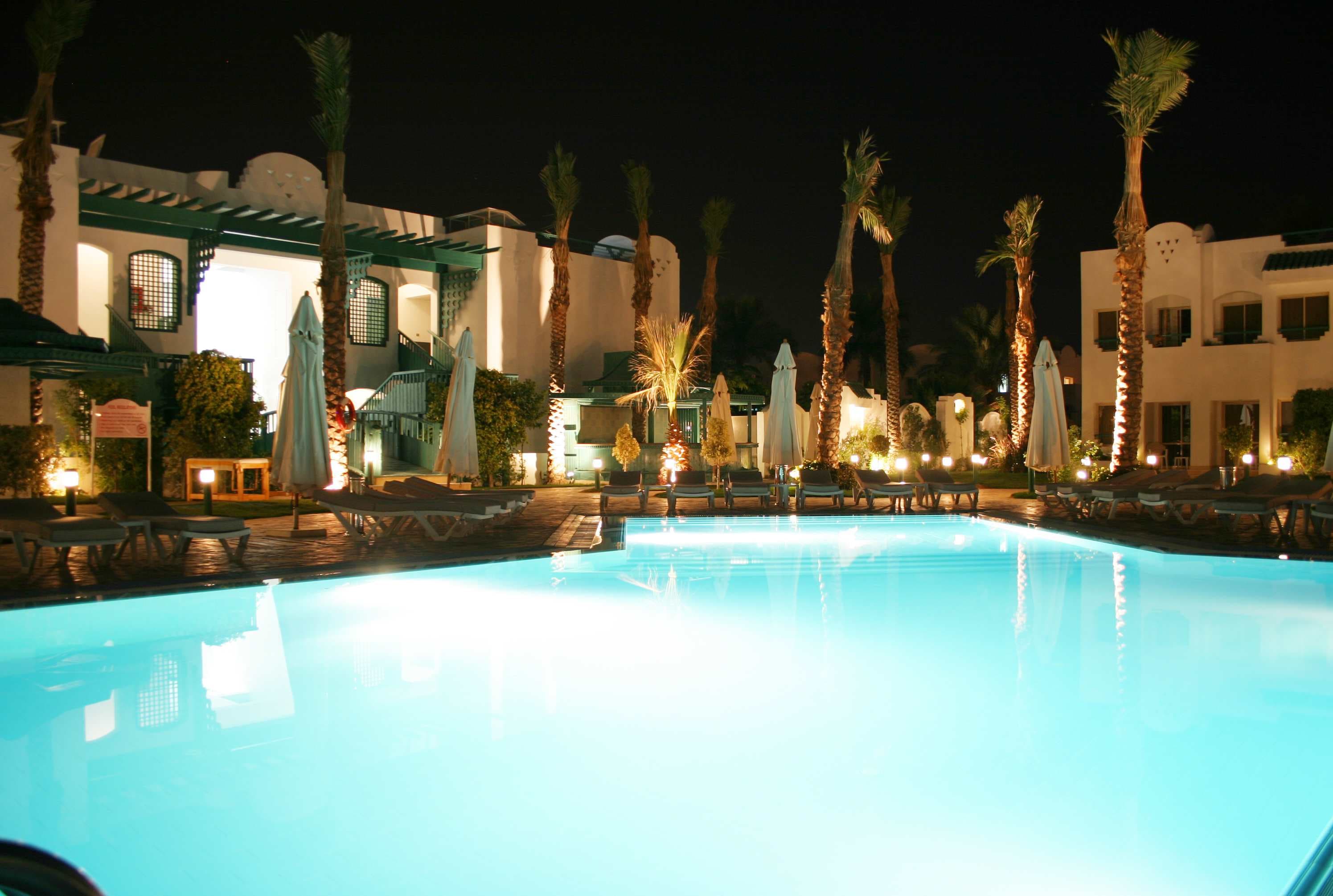 Hotel Falcon Hills