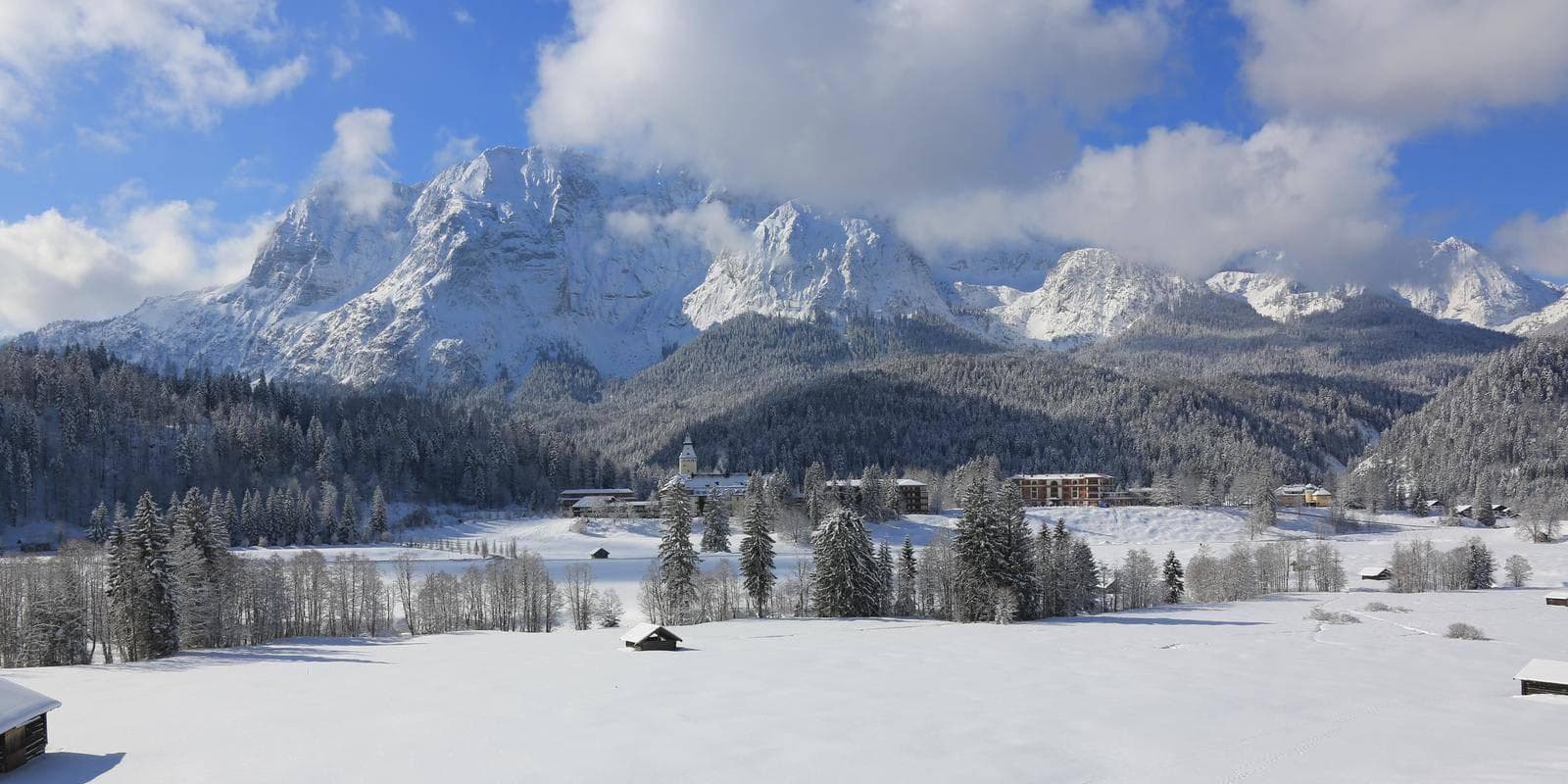 Schloss Elmau - Luxury Spa Retreat & Cultural Hideaway Ansicht 3