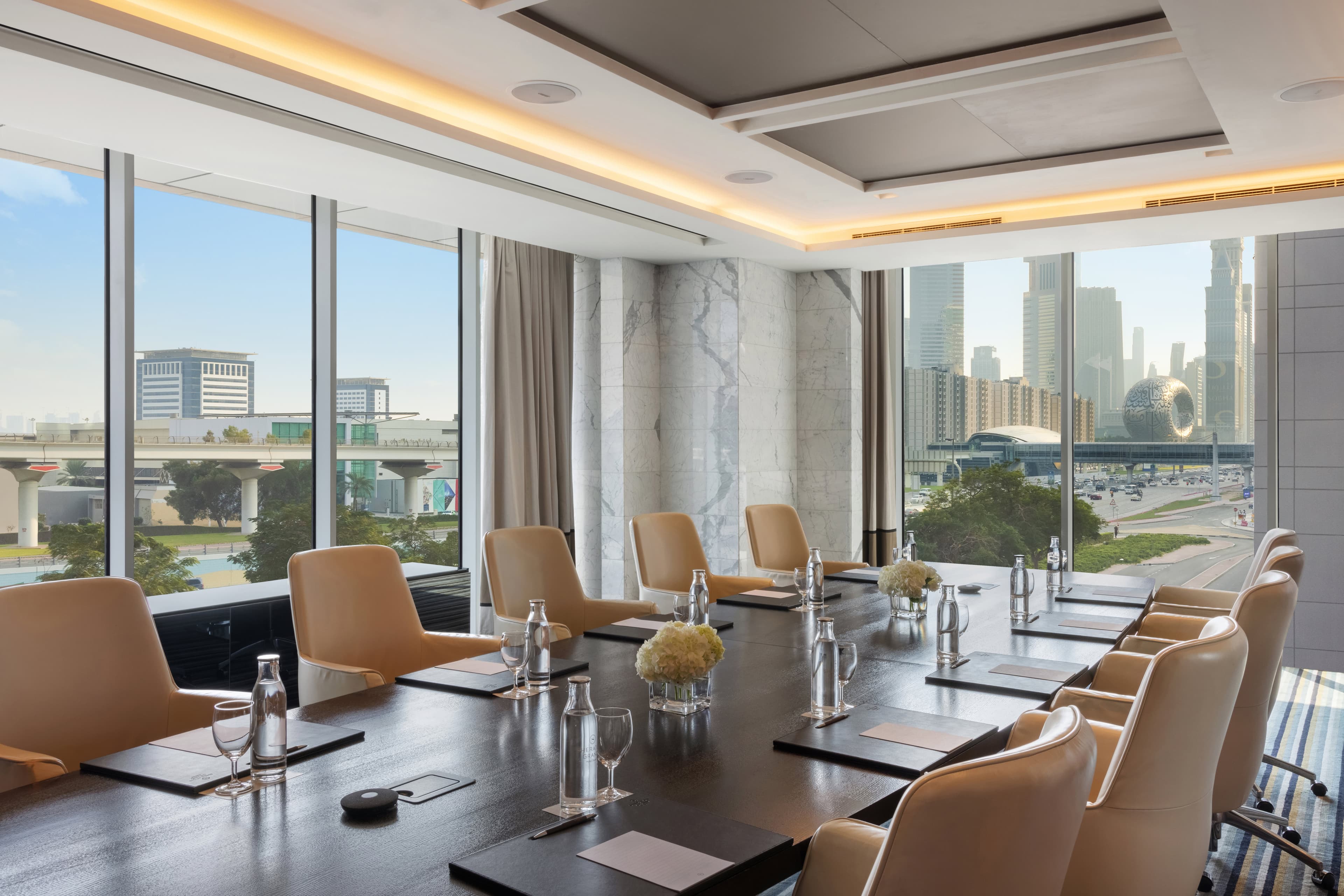 Sheraton Grand Hotel Ansicht 10