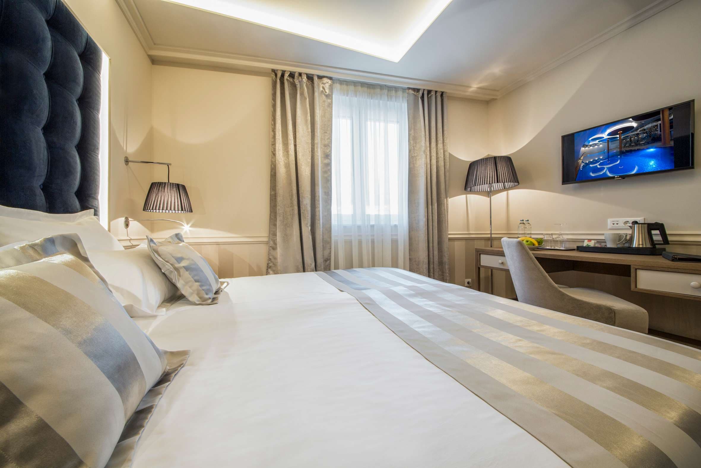 Grand Hotel Slavia Ansicht 4