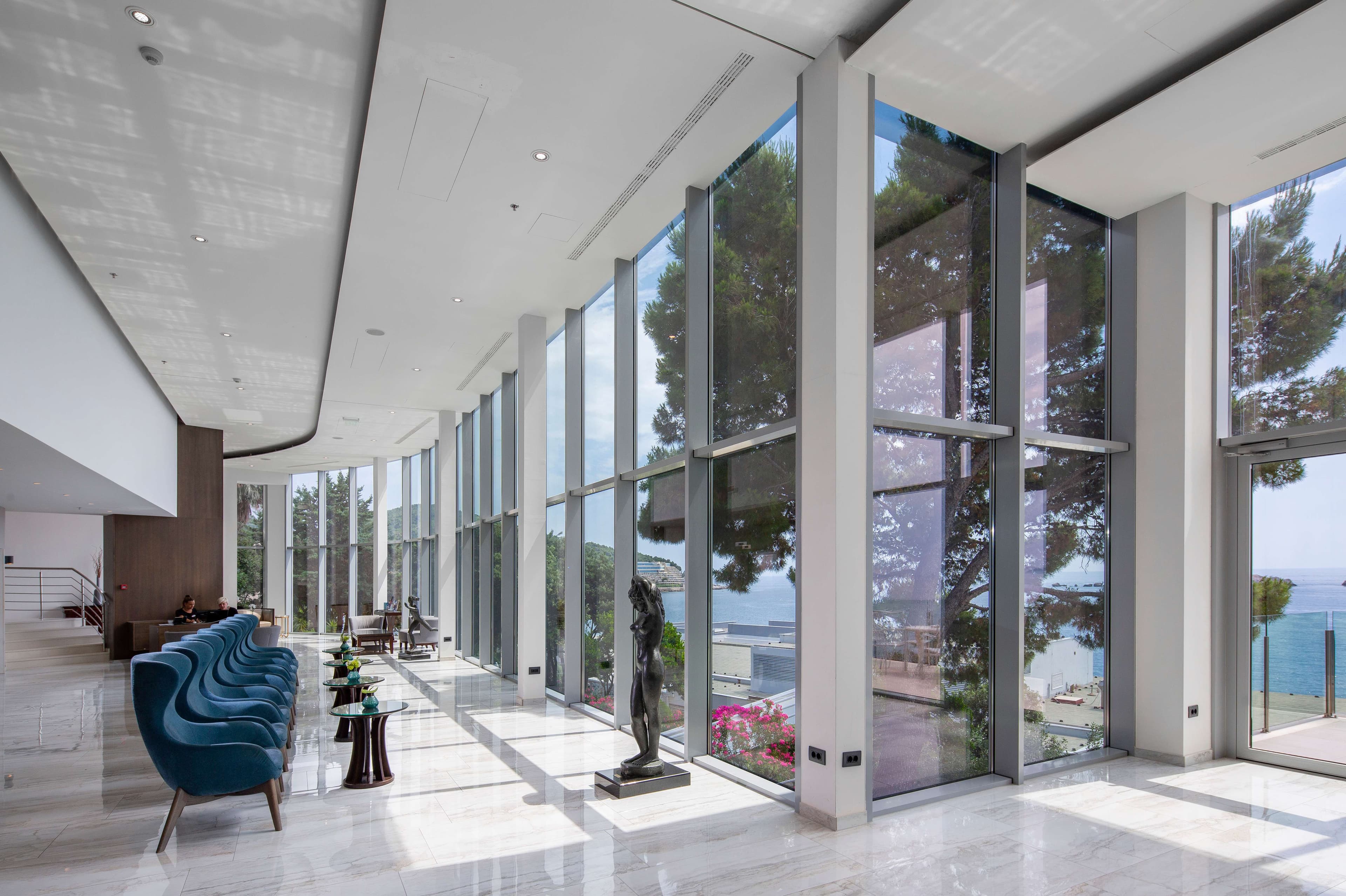Royal Ariston Hotel