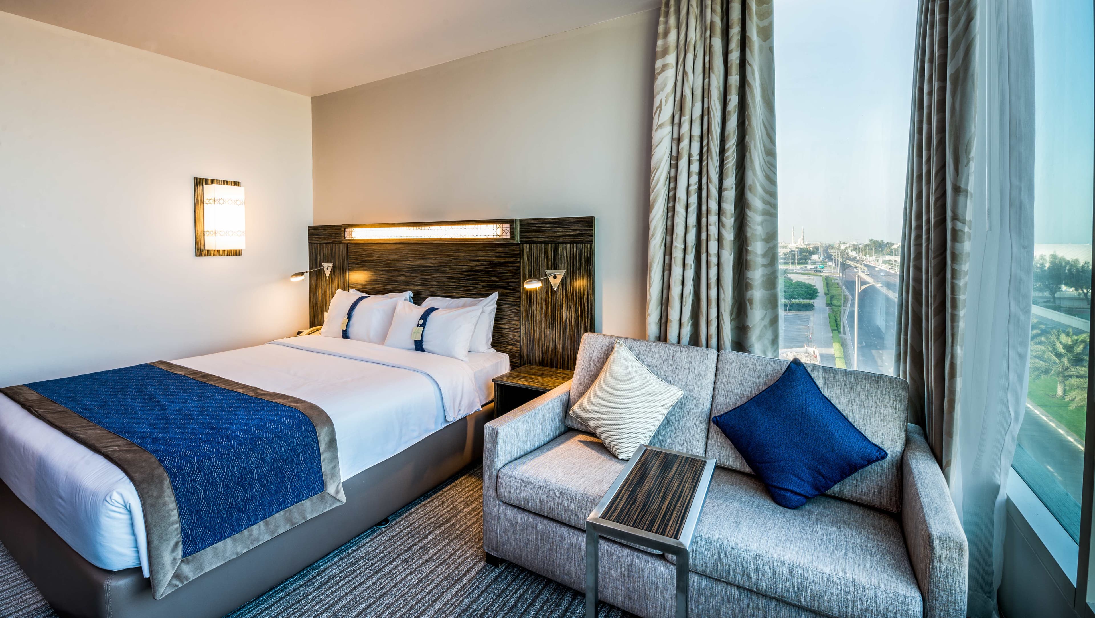 Hotel Holiday Inn Express Jumeirah Ansicht 4