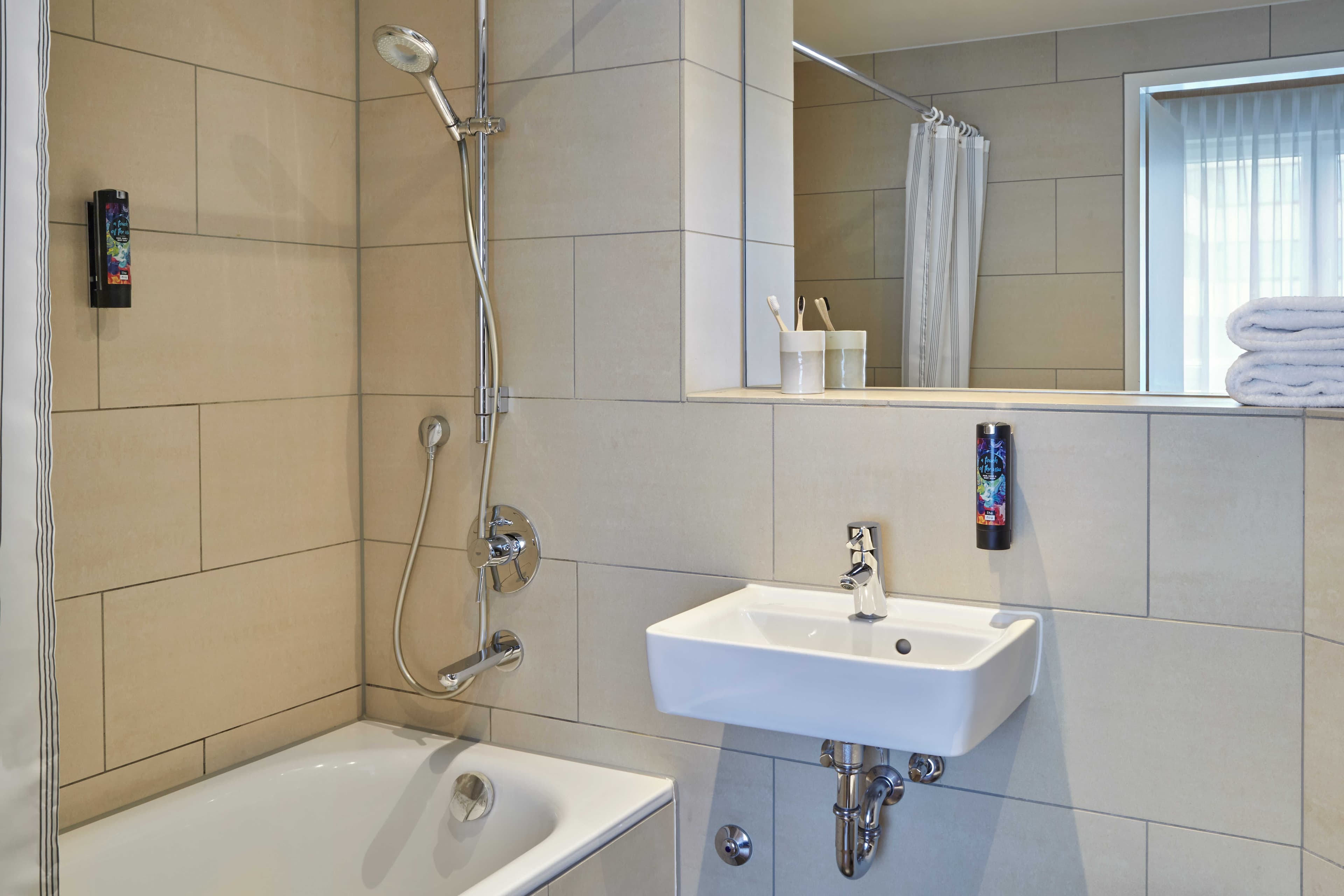 Holiday Inn - the niu, Fusion Hamburg St. Georg Ansicht 5