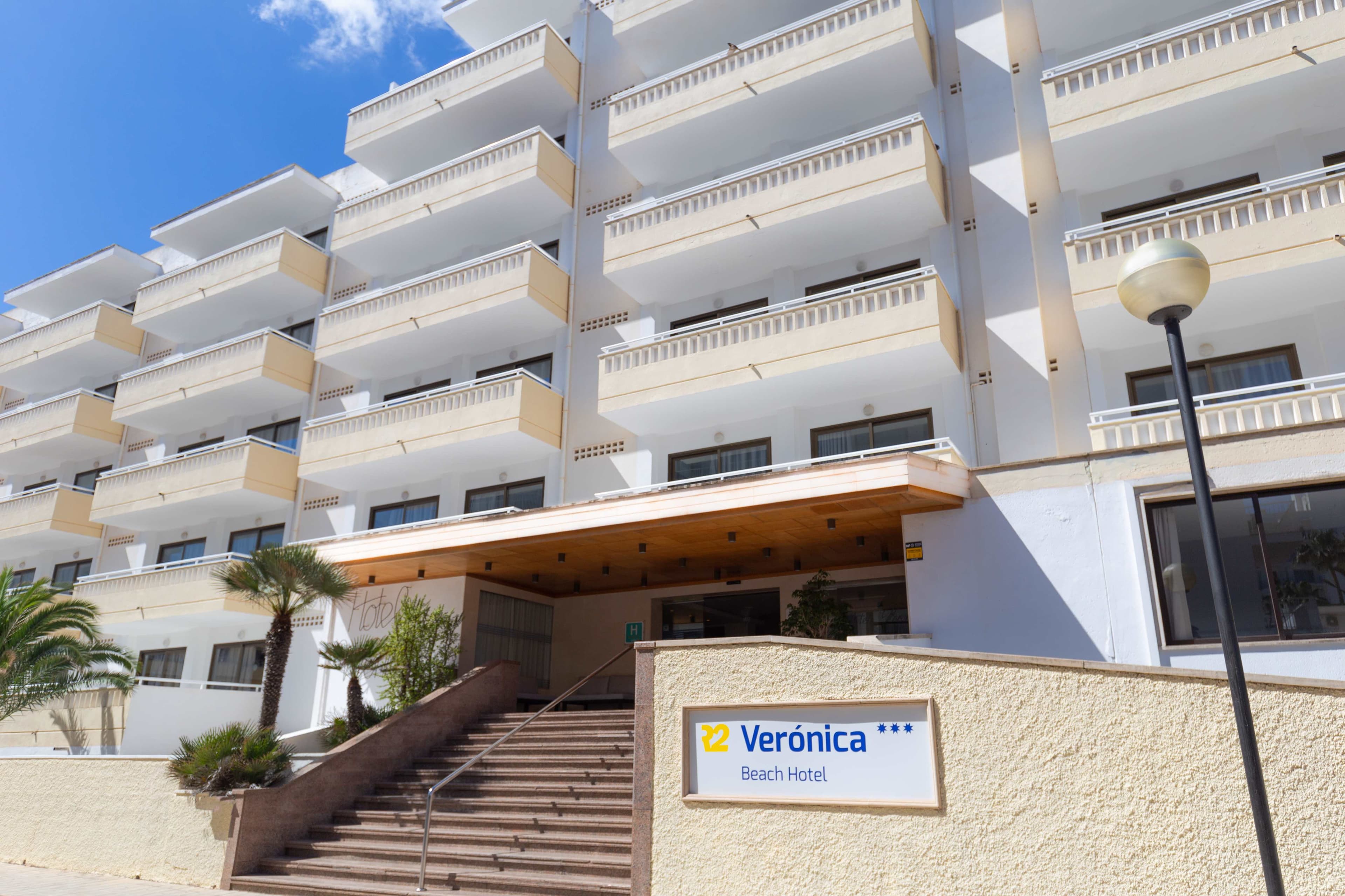 R2 Veronica Beach Hotel Ansicht 2