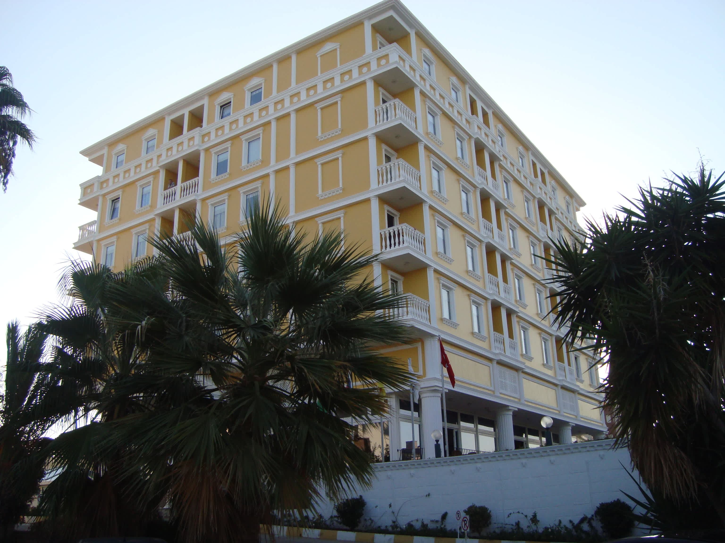 Hotel Antik Garden & Antik Butik