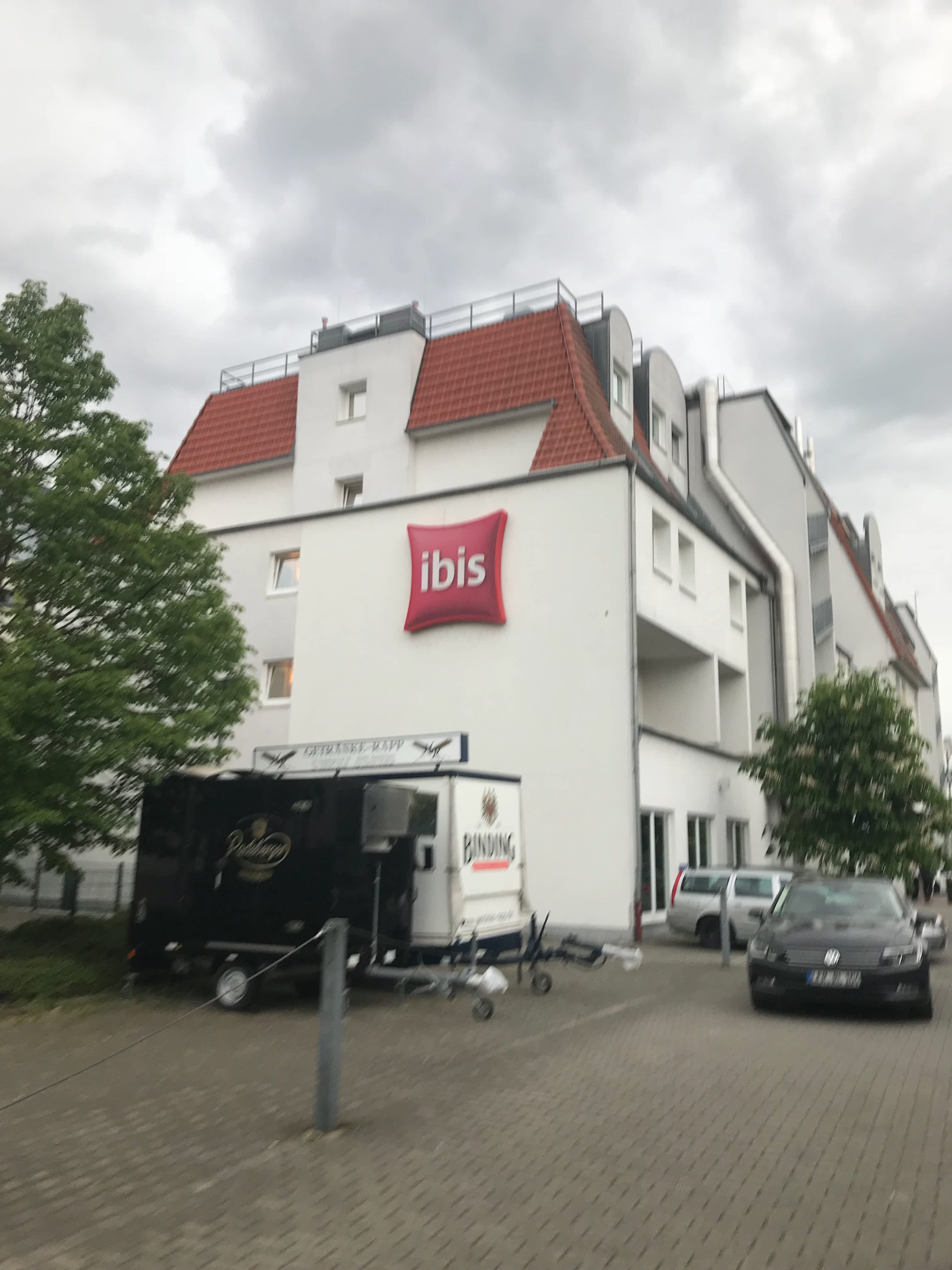 Hotel Ibis Frankfurt Airport Ansicht 2