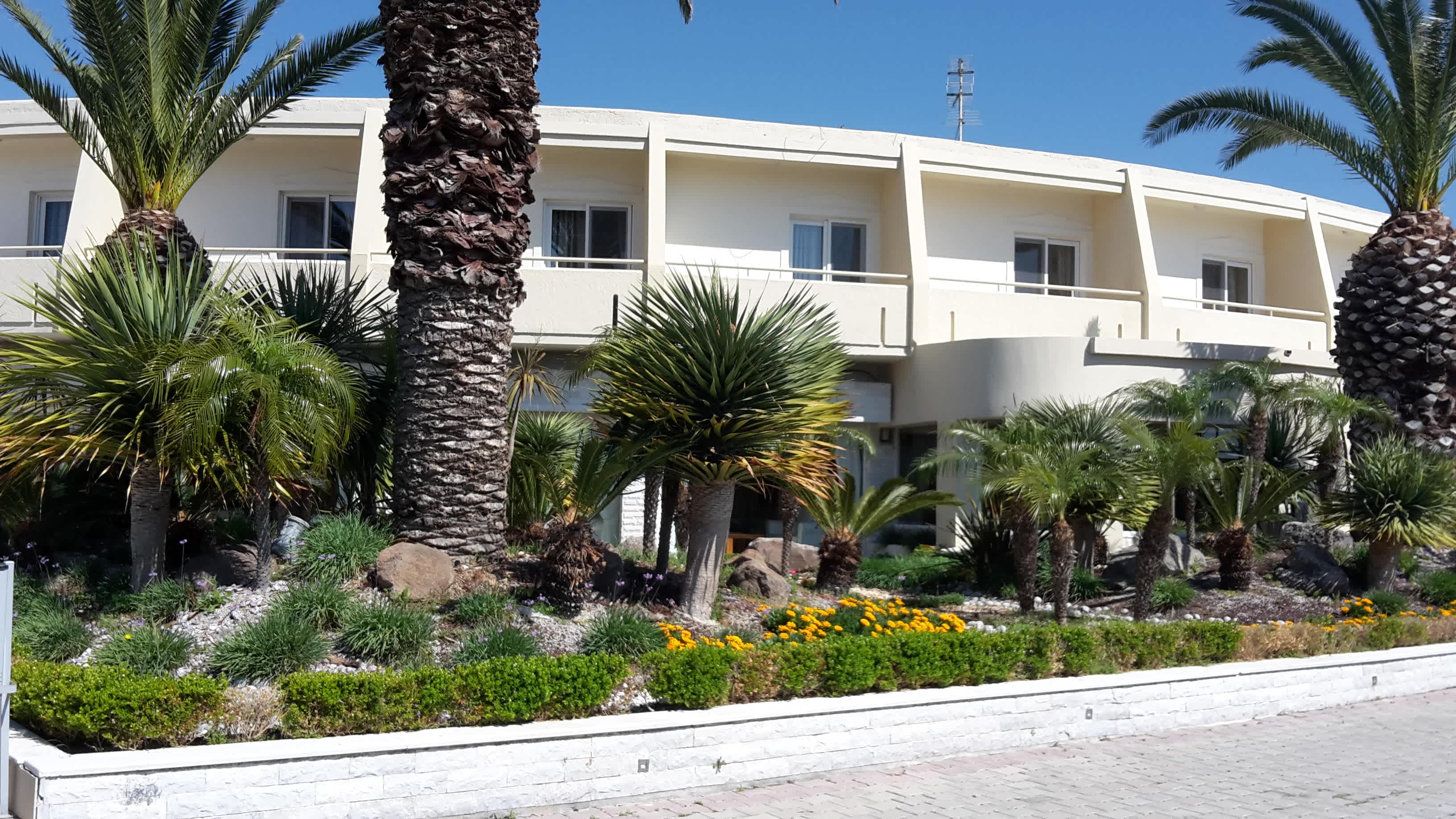 Sandy Beach Hotel & Family Suites Ansicht 2