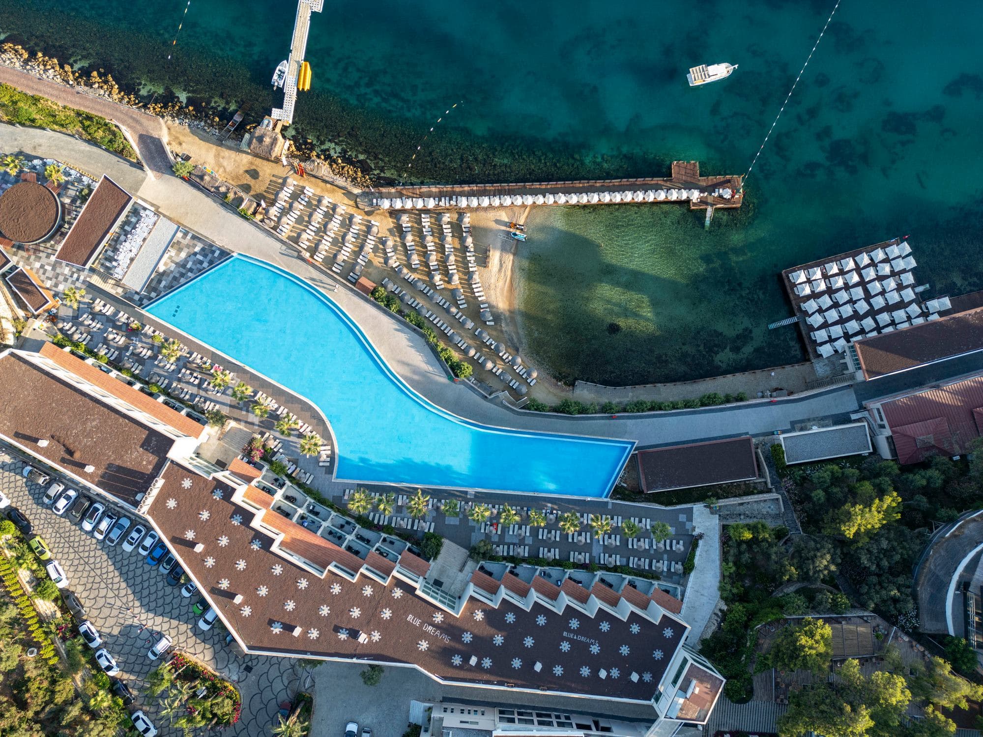 Blue Dreams Resort & Spa