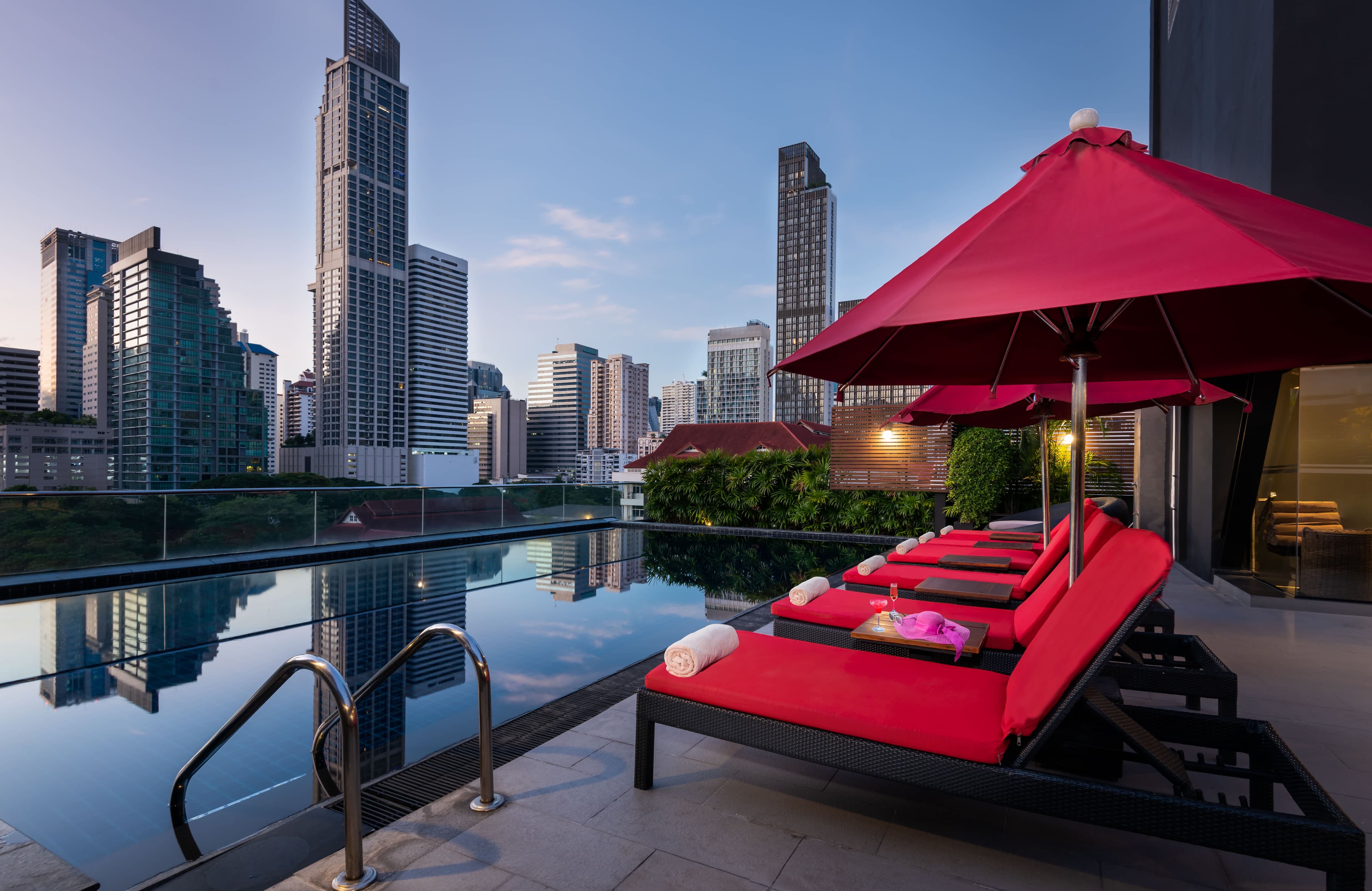 RakYim Siam - Sukhumvit 15