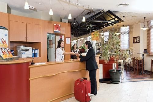 Hotel Ibis Sevilla Ansicht 7