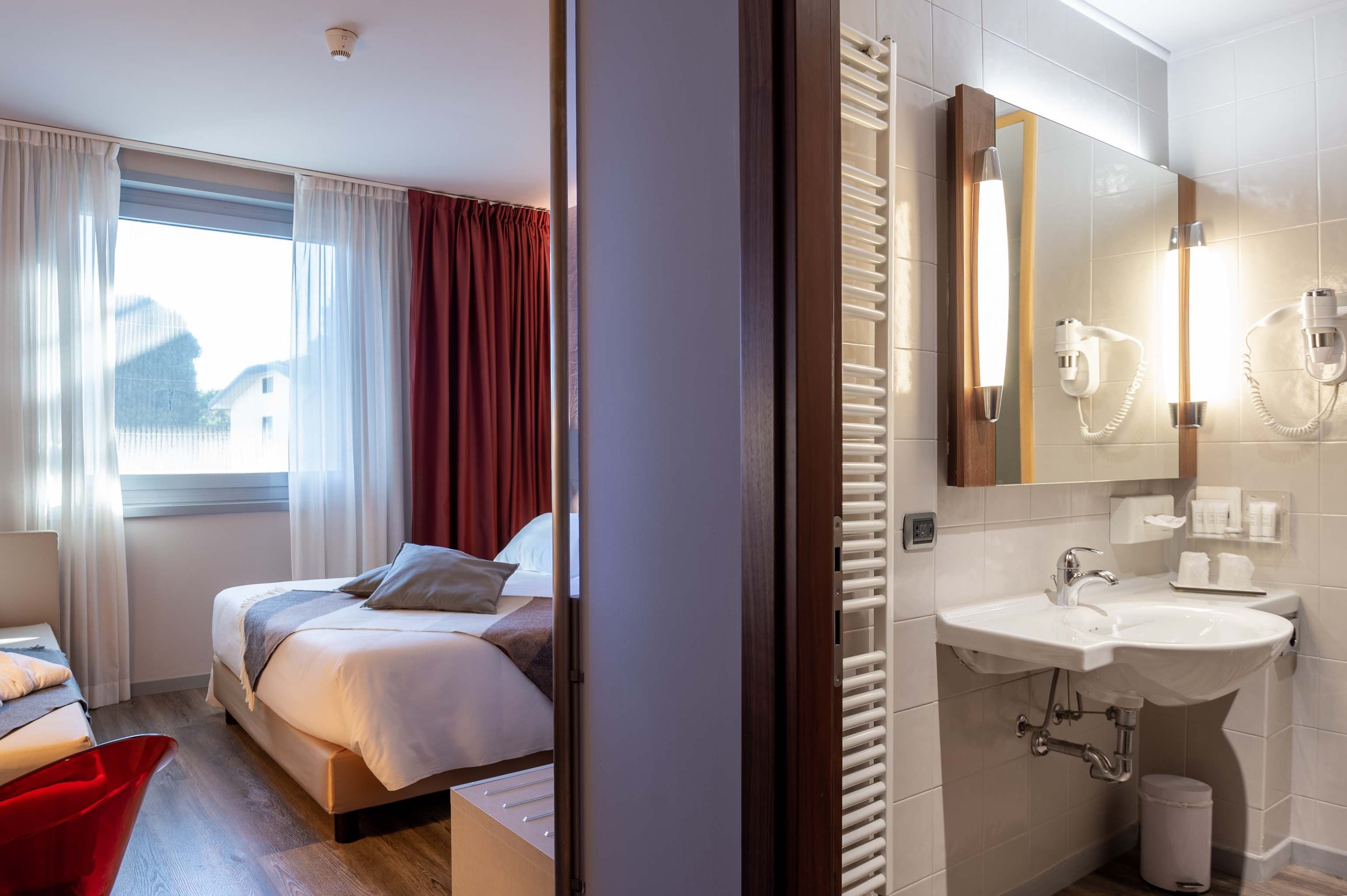 First Hotel Malpensa Ansicht 5