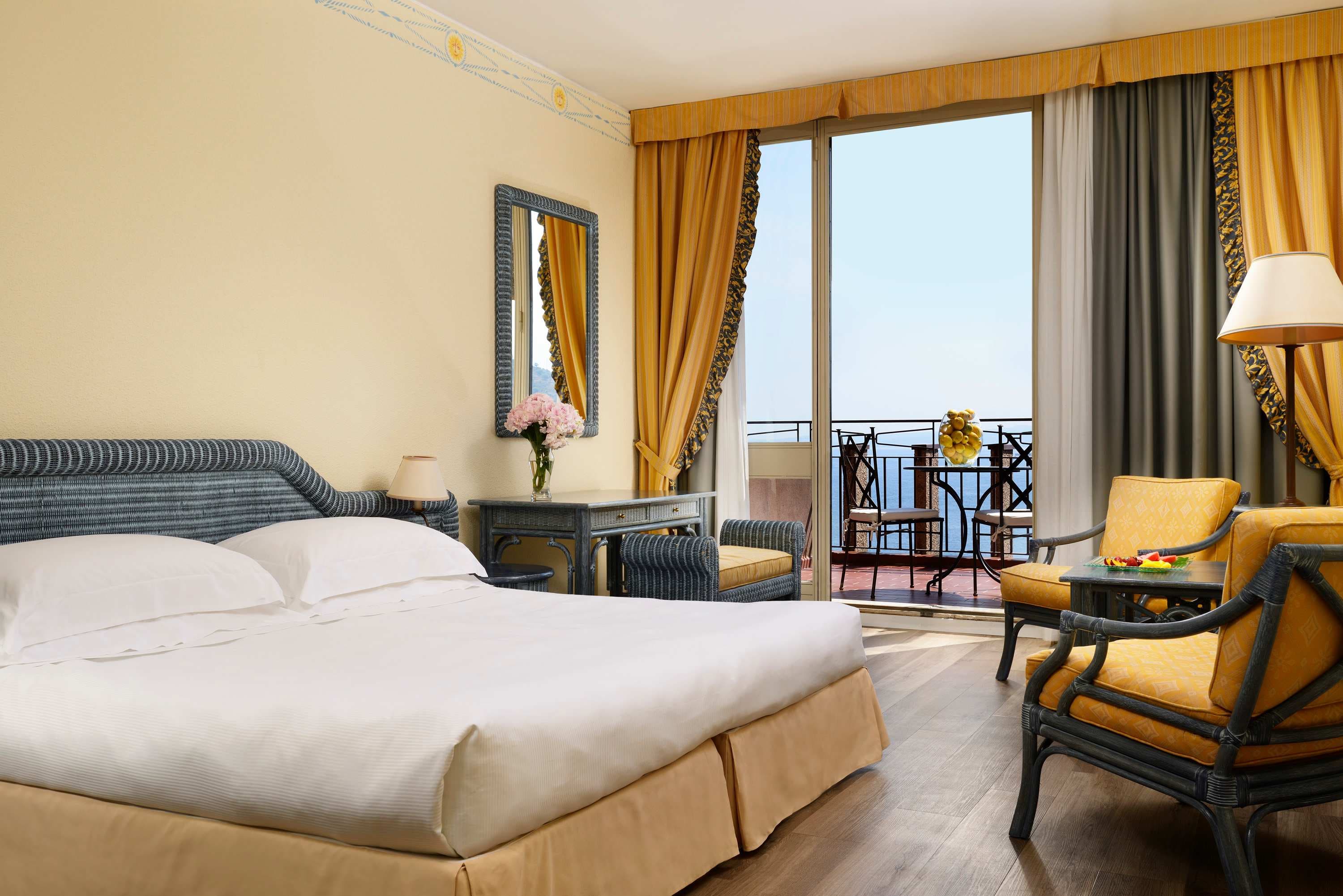 UNAHOTELS Capotaormina Ansicht 4