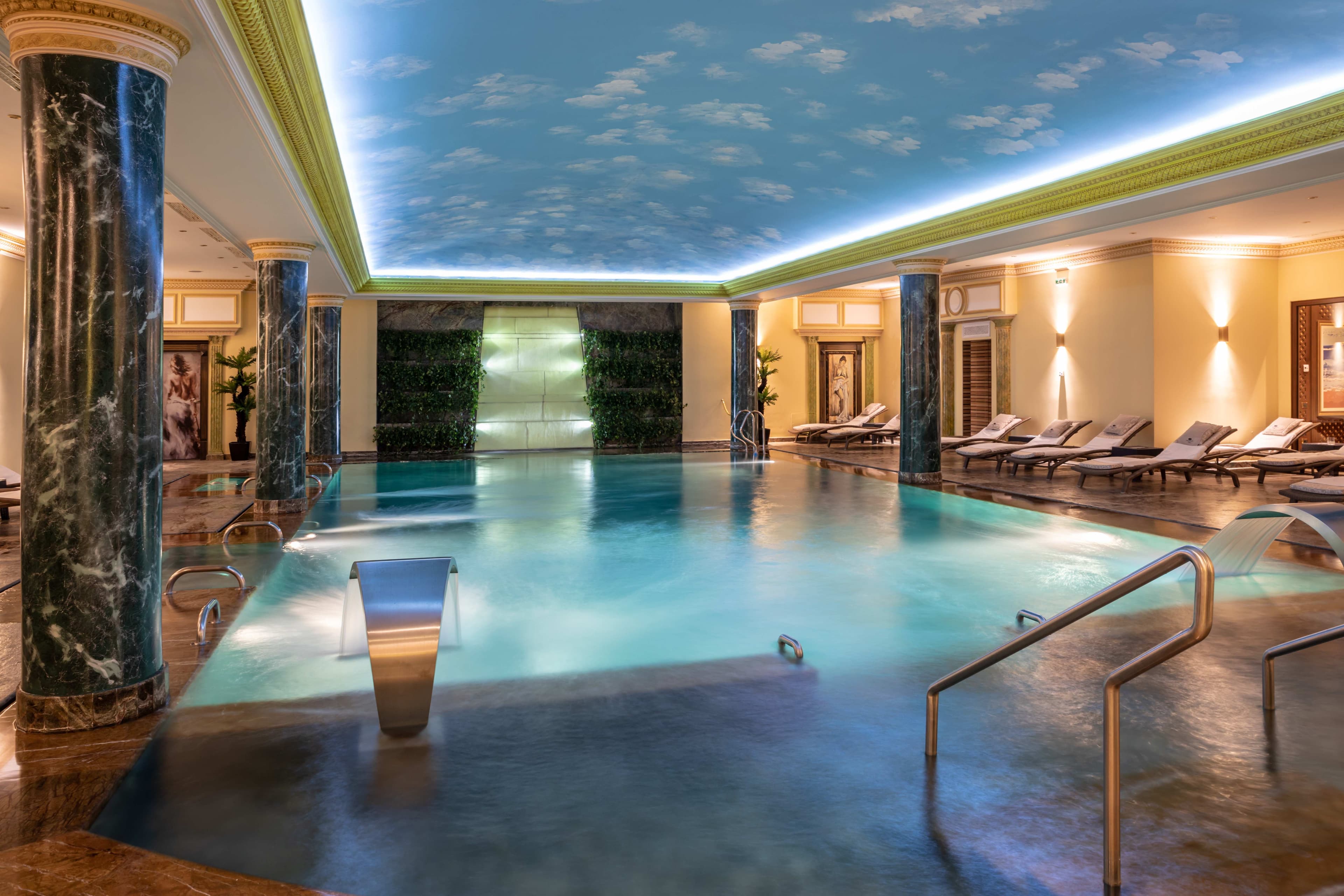 Hotel Swiss Diamond Prishtina Ansicht 6