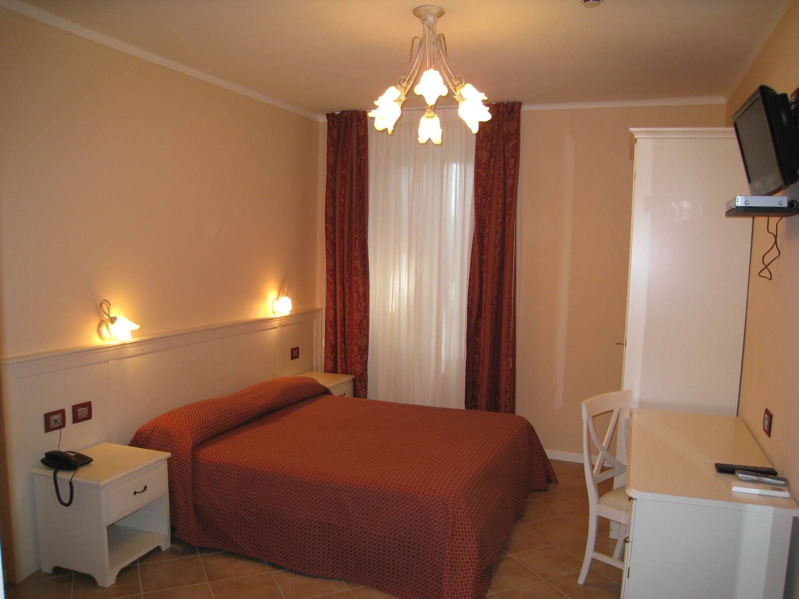 Hotel Mayer E Splendid Ansicht 3