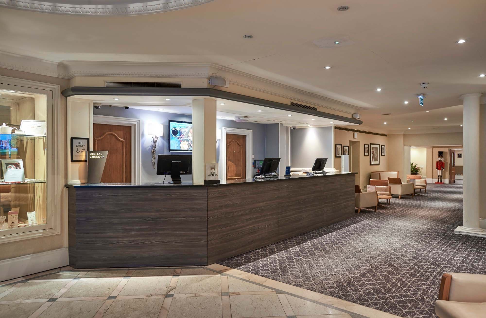 DoubleTree by Hilton St. Anne's Manor Ansicht 5