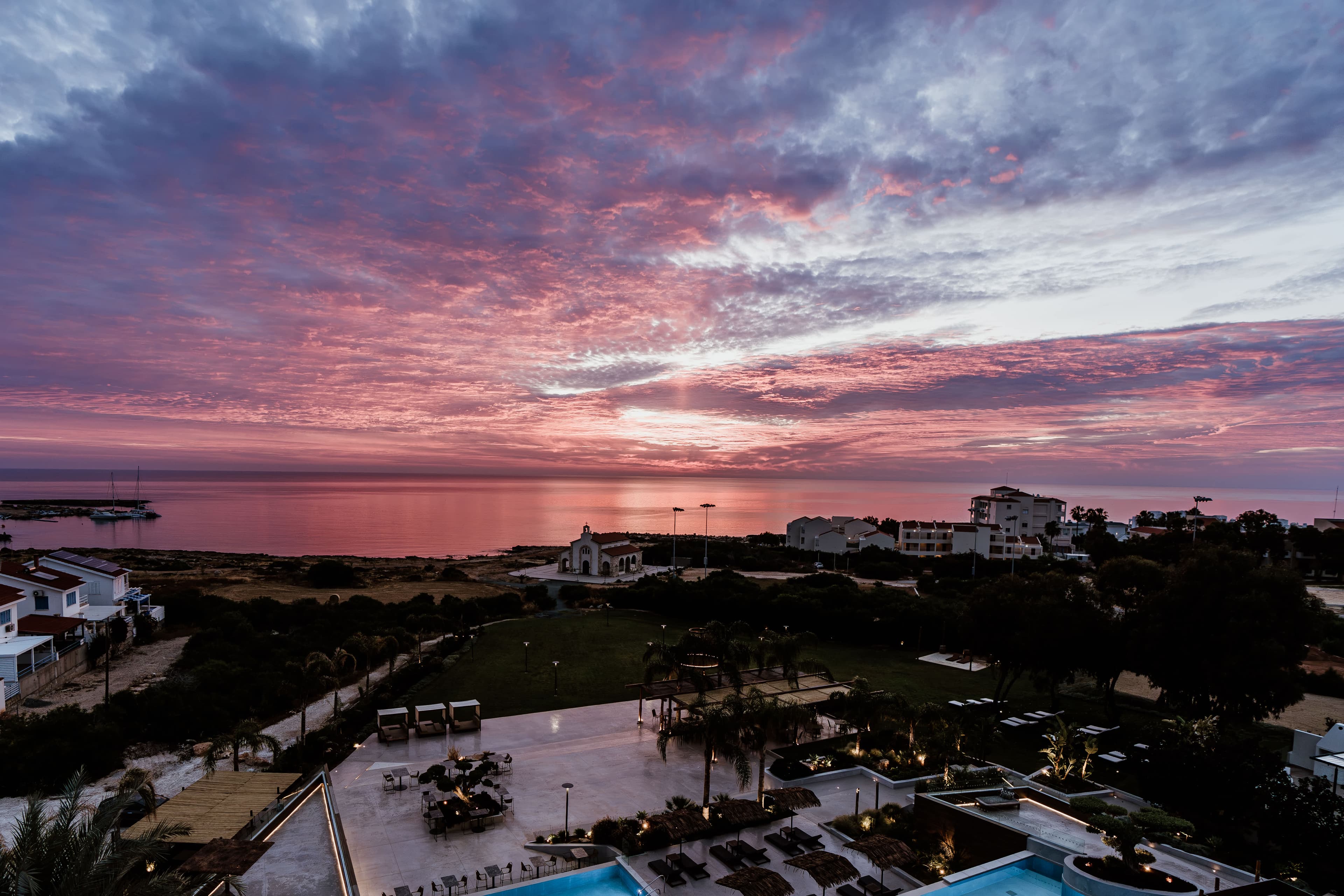 Cavo Zoe Seaside Hotel