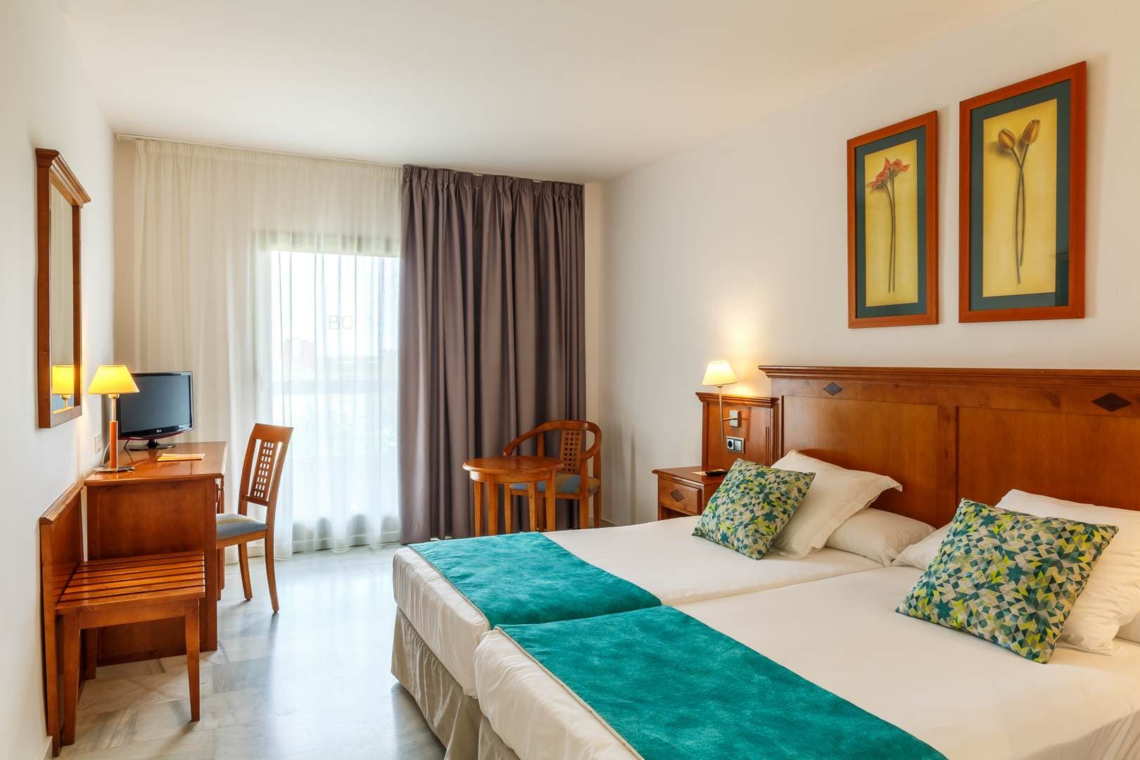 BQ Andalucia Beach Hotel Ansicht 4