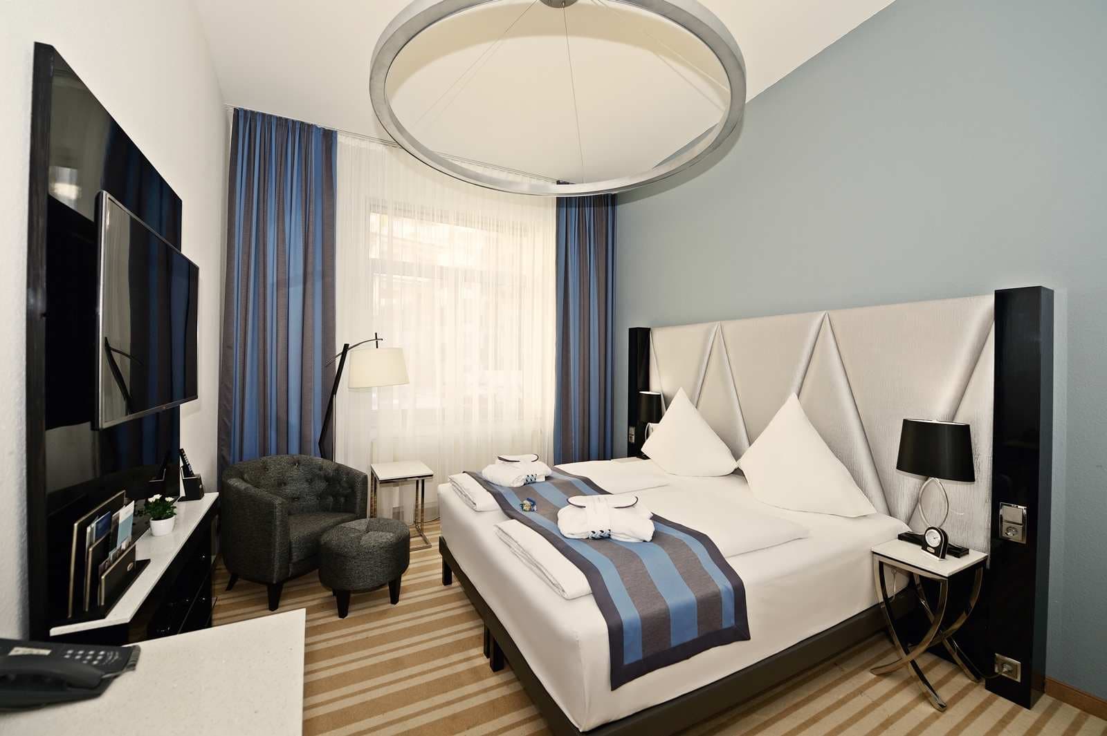 Mercure Hotel Kaiserhof Frankfurt City Center Ansicht 5
