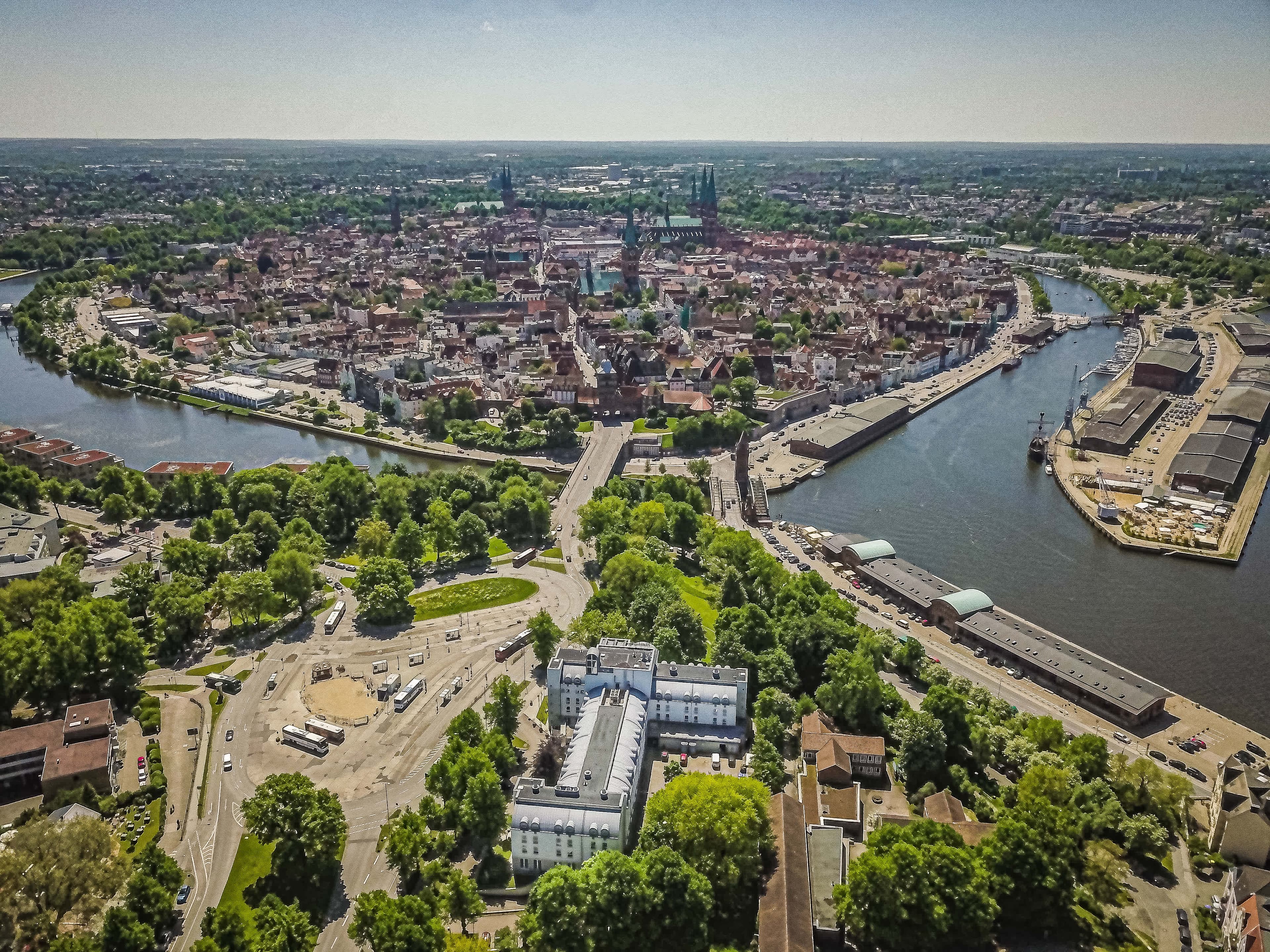 Holiday Inn Lübeck Ansicht 3