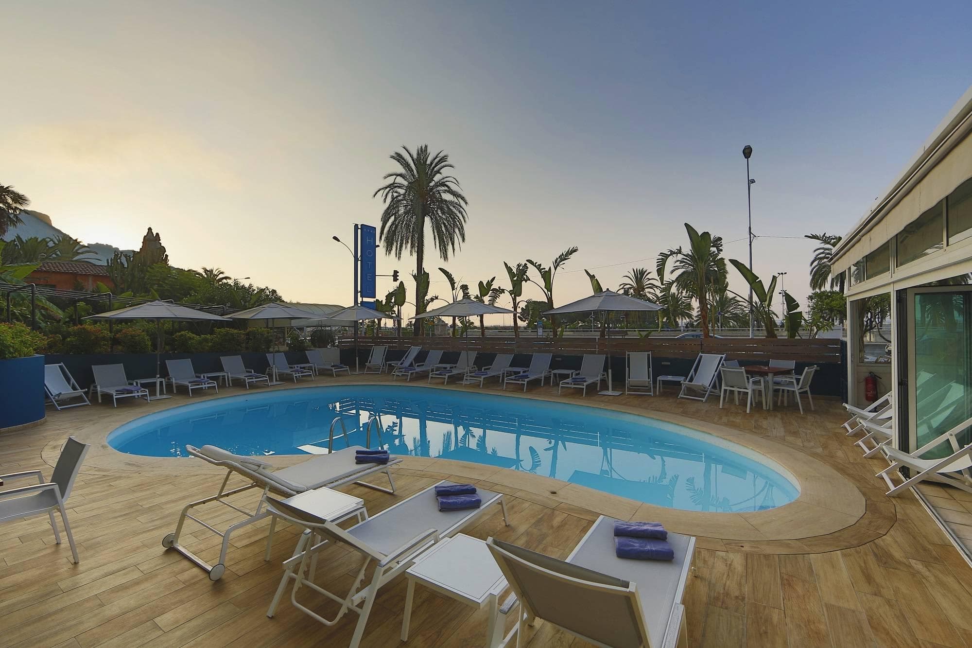 Hotel Napoléon Ansicht 7