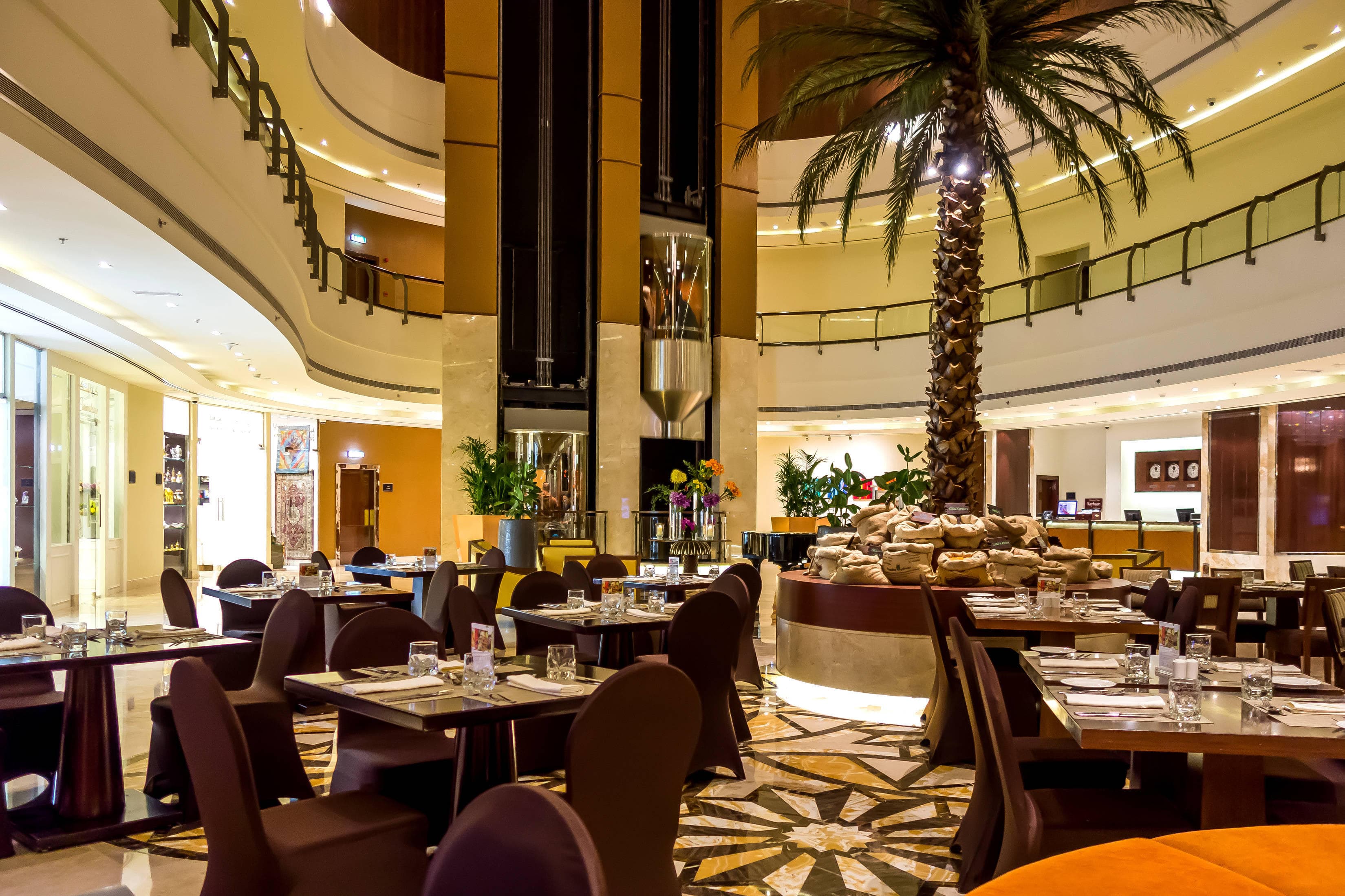 Khalidiya Palace Rayhaan by Rotana Ansicht 10