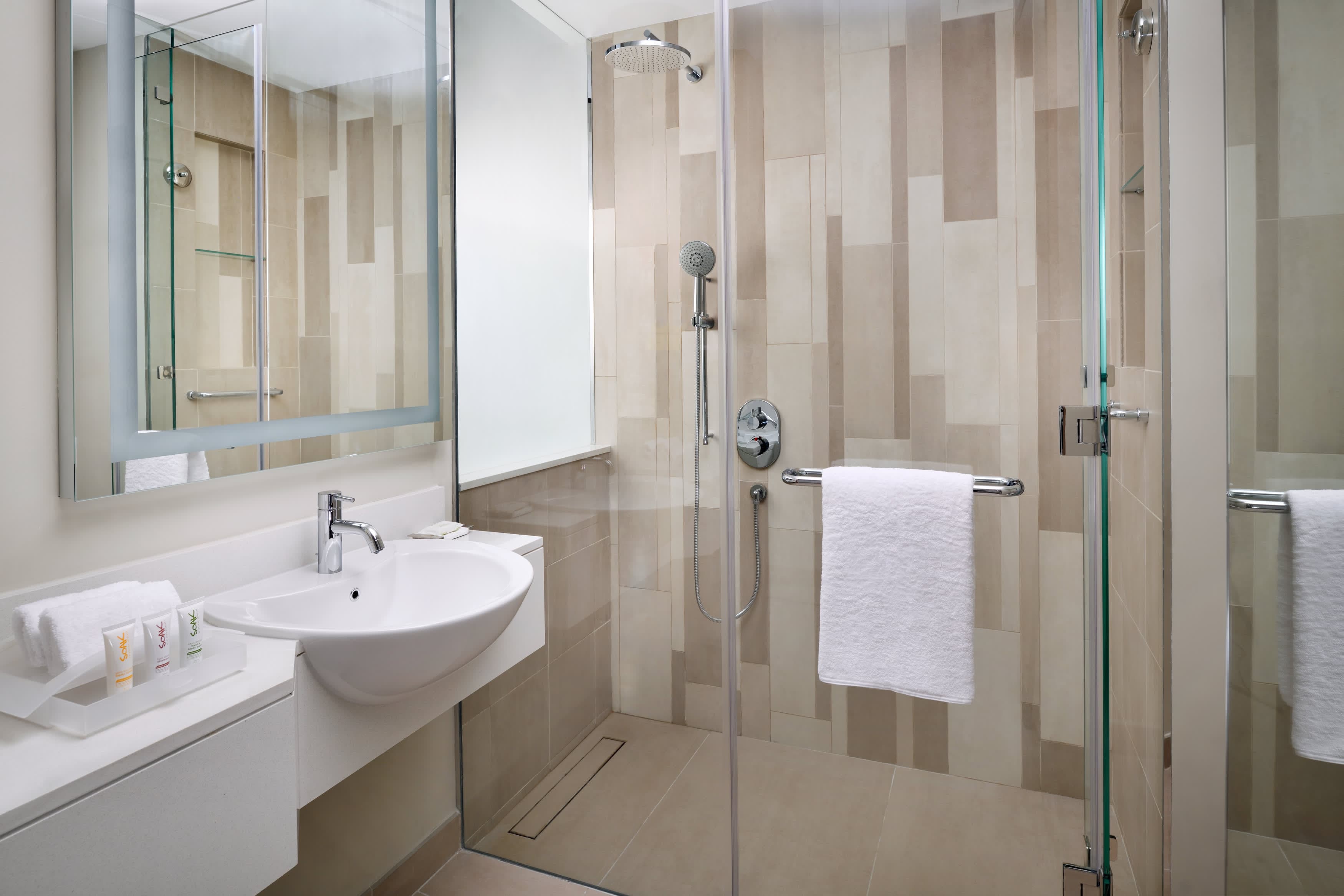 Holiday Inn & Suites Dubai Festival City Ansicht 4