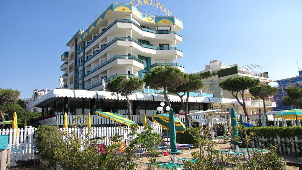 Hotel Carlton