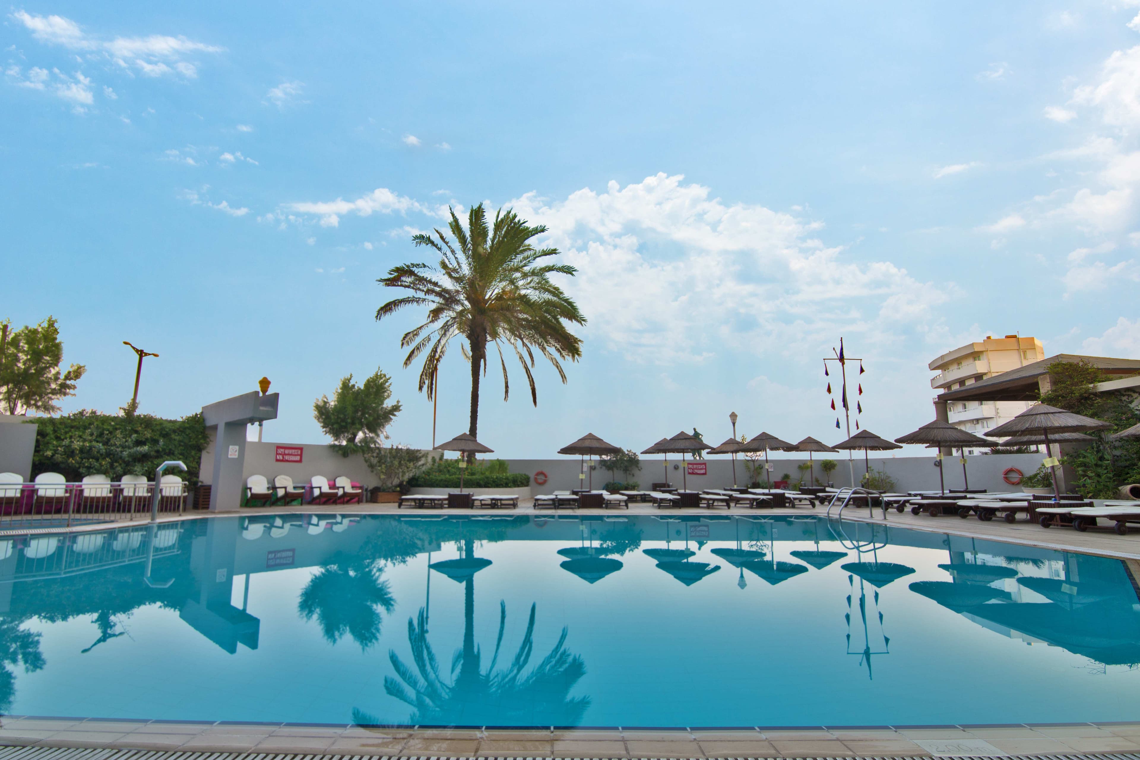 Blue Sky City Beach Hotel Ansicht 8