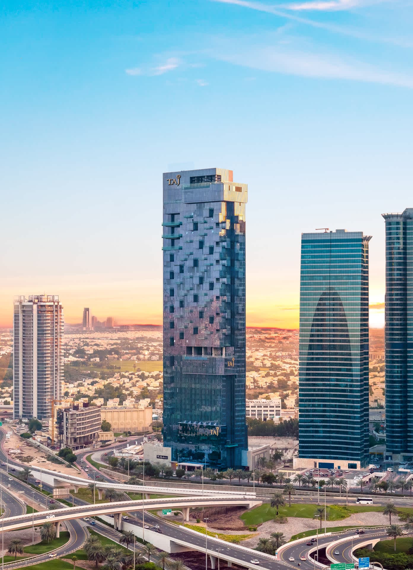 Taj Jumeirah Lakes Towers Ansicht 2