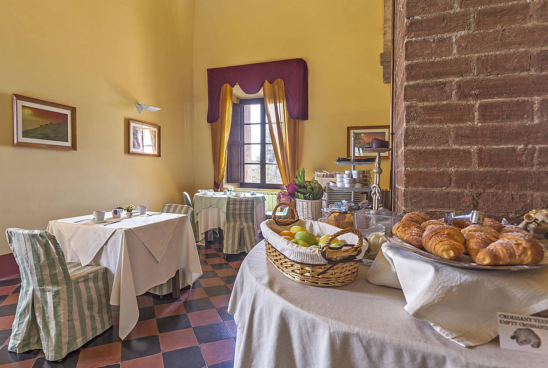 Hotel Il Chiostro Del Carmine Ansicht 5