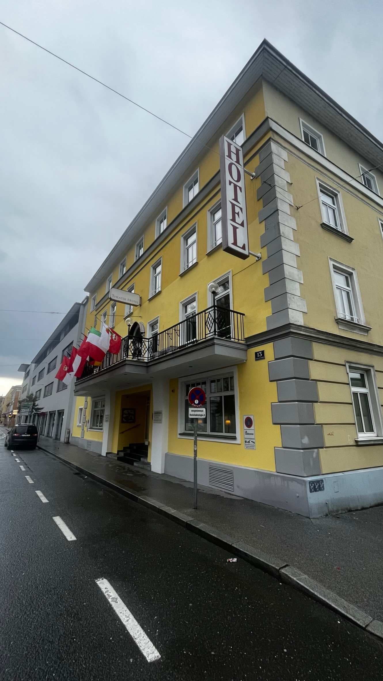 Goldenes Theaterhotel Ansicht 2