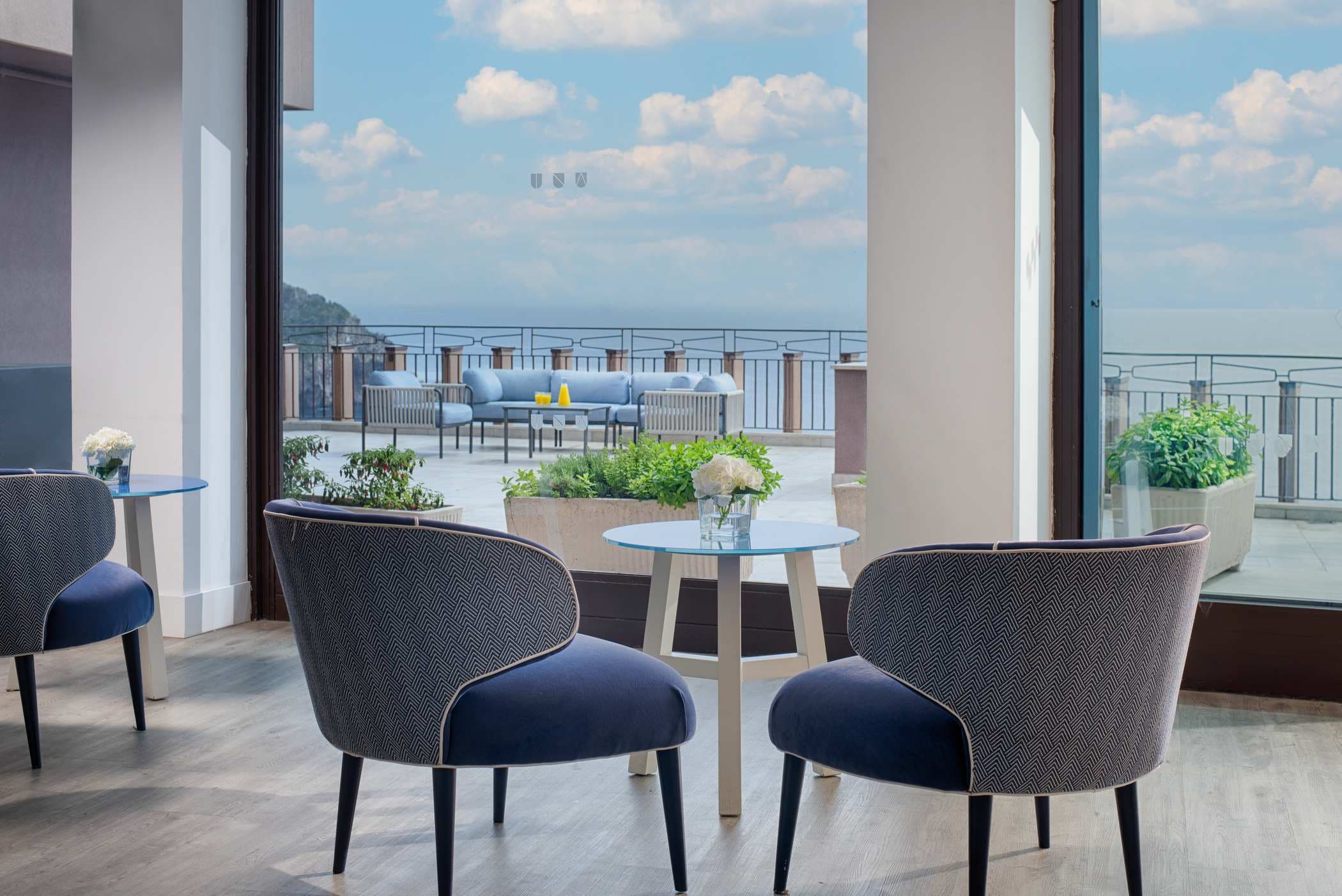 UNAHOTELS Capotaormina Ansicht 9
